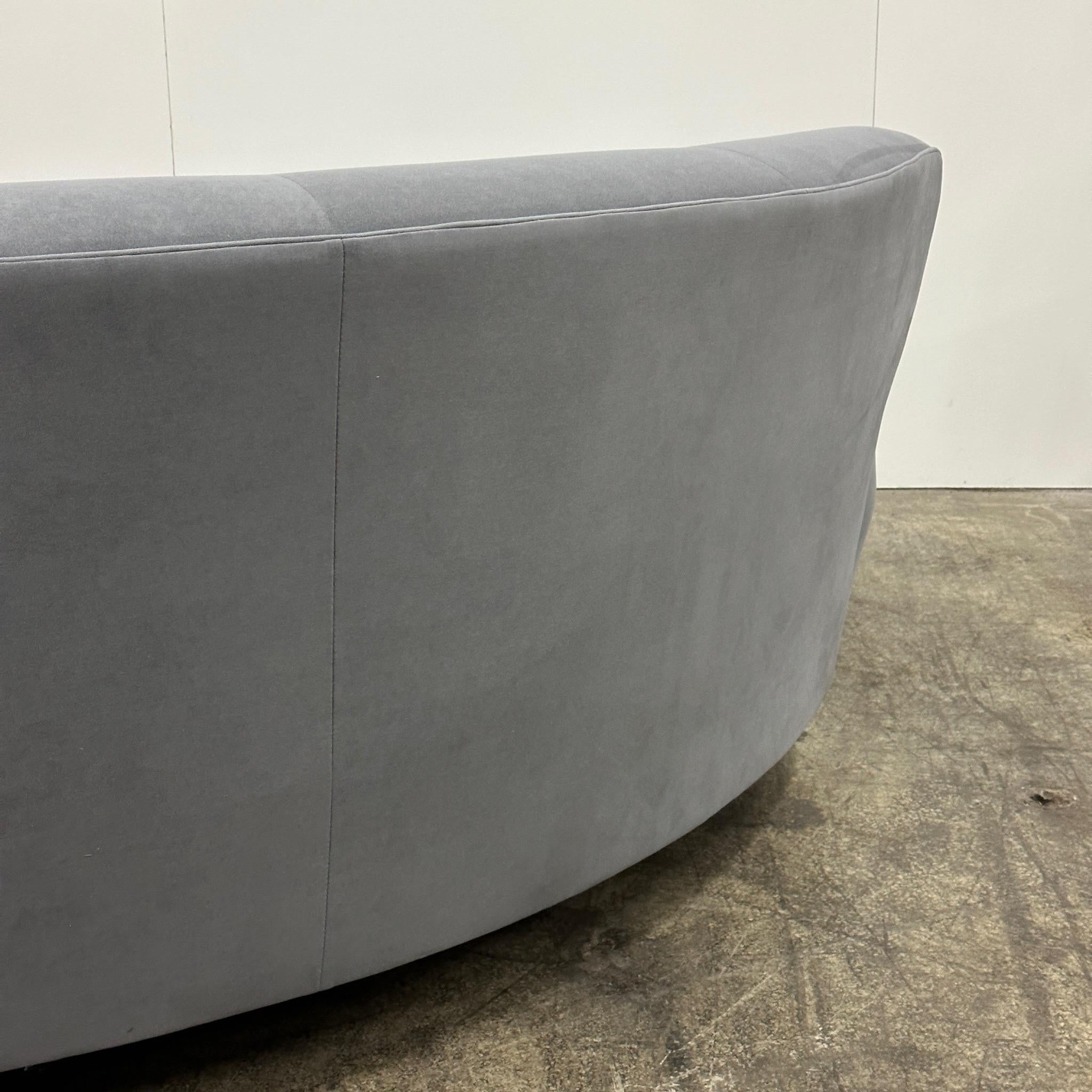 Cloud Serpentine Sofa by Vladimir Kagan for Directional For Sale 3