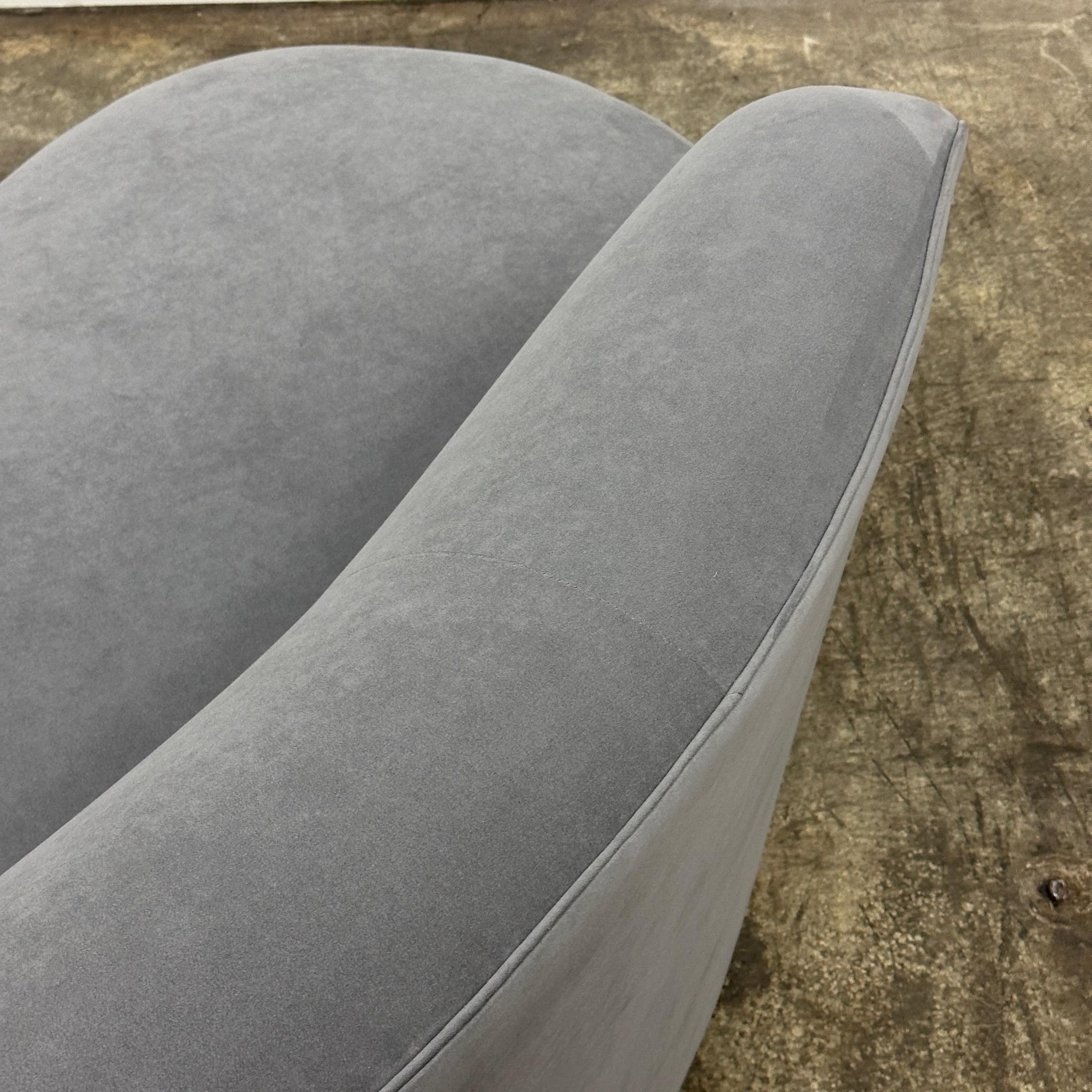 Cloud Serpentine Sofa by Vladimir Kagan for Directional For Sale 4