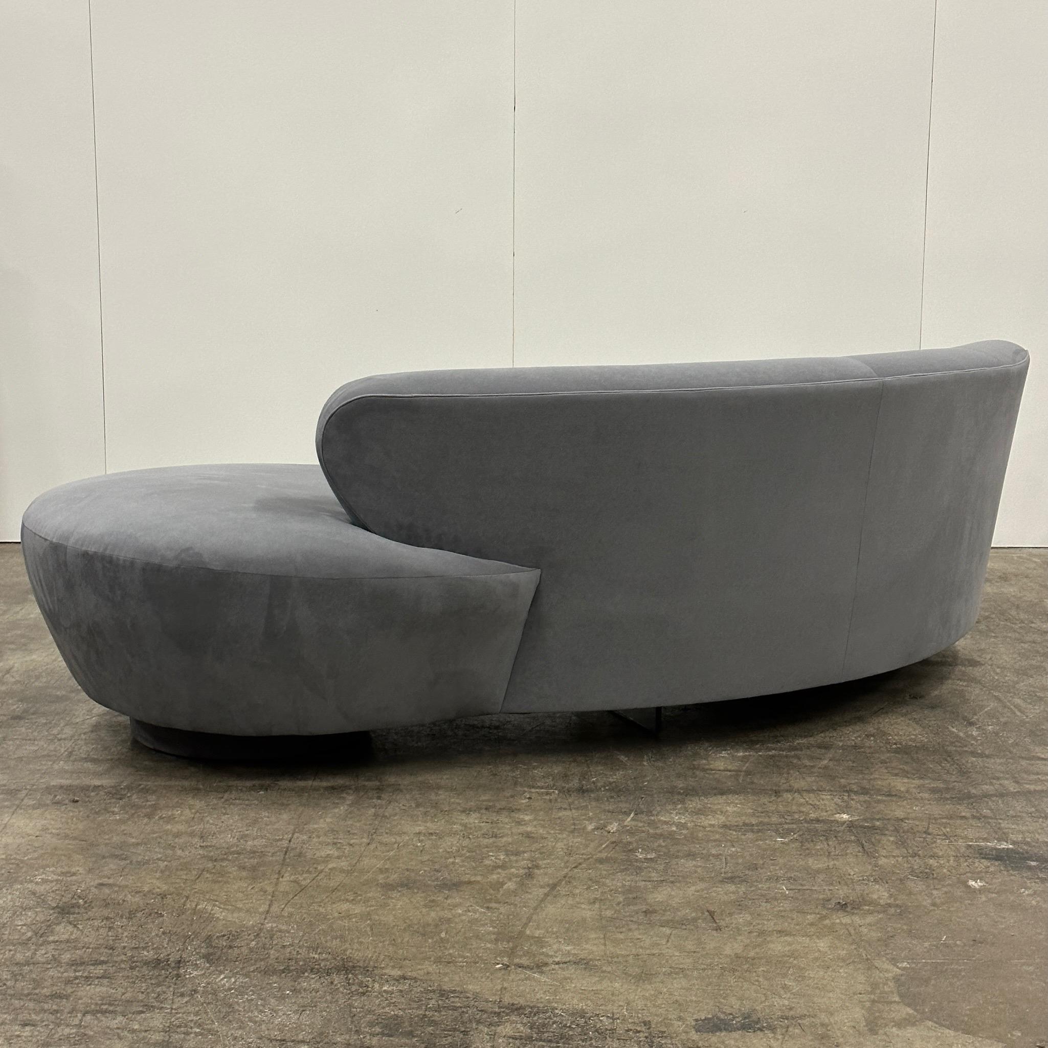 Cloud Serpentine Sofa by Vladimir Kagan for Directional For Sale 1