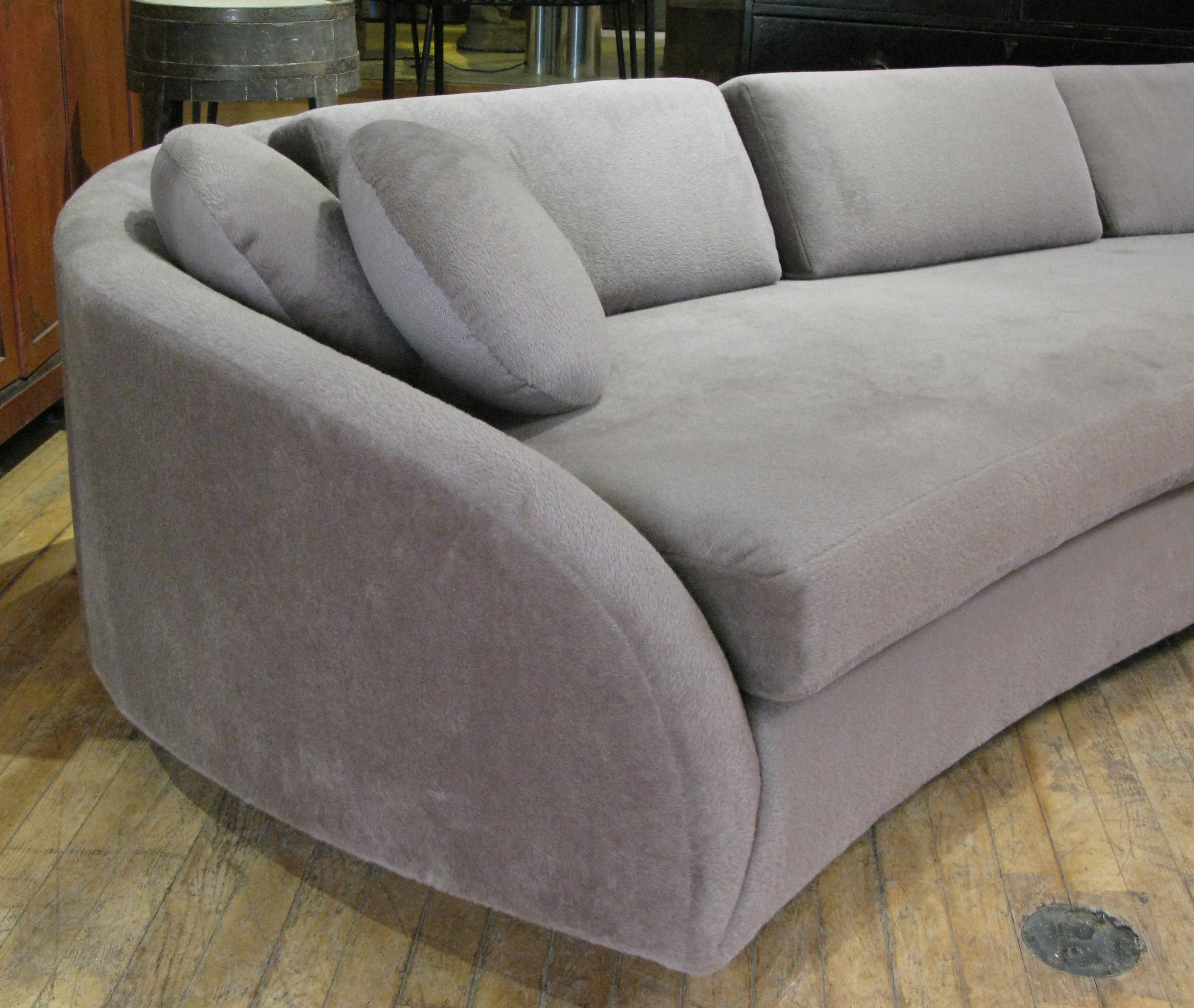 Cloud Sofa by Adrian Pearsall for Craft Associates In Good Condition In Hudson, NY