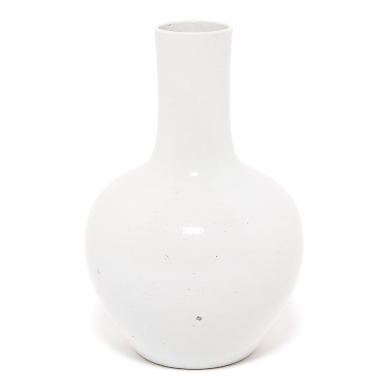Minimalist Cloud White Double Bottleneck Vase For Sale