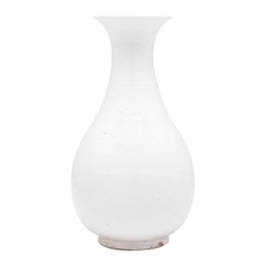 Cloud White Phoenixtail Vase