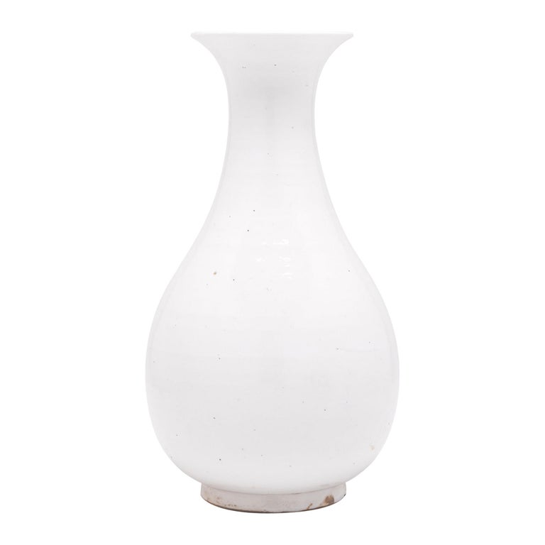 Cloud White Phoenixtail Vase For Sale