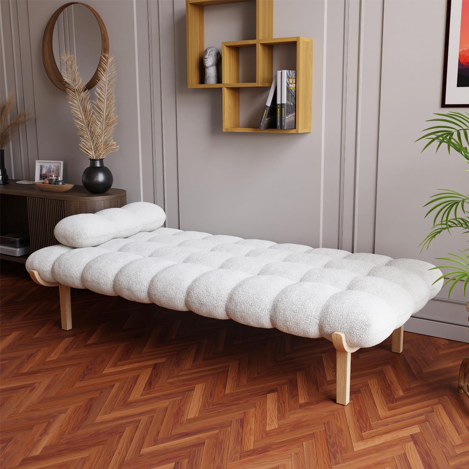 Daybed Cloudy with solid birch wood structure in oak 
matt varnished finish. Upholstered and covered with white 
bouclé cream fabric. Cushion included.
Also available with other fabric bouclé cream colors, on request.