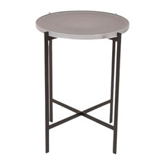 Kleiner Porzellantisch Cloudy Grey von OxDenmarq