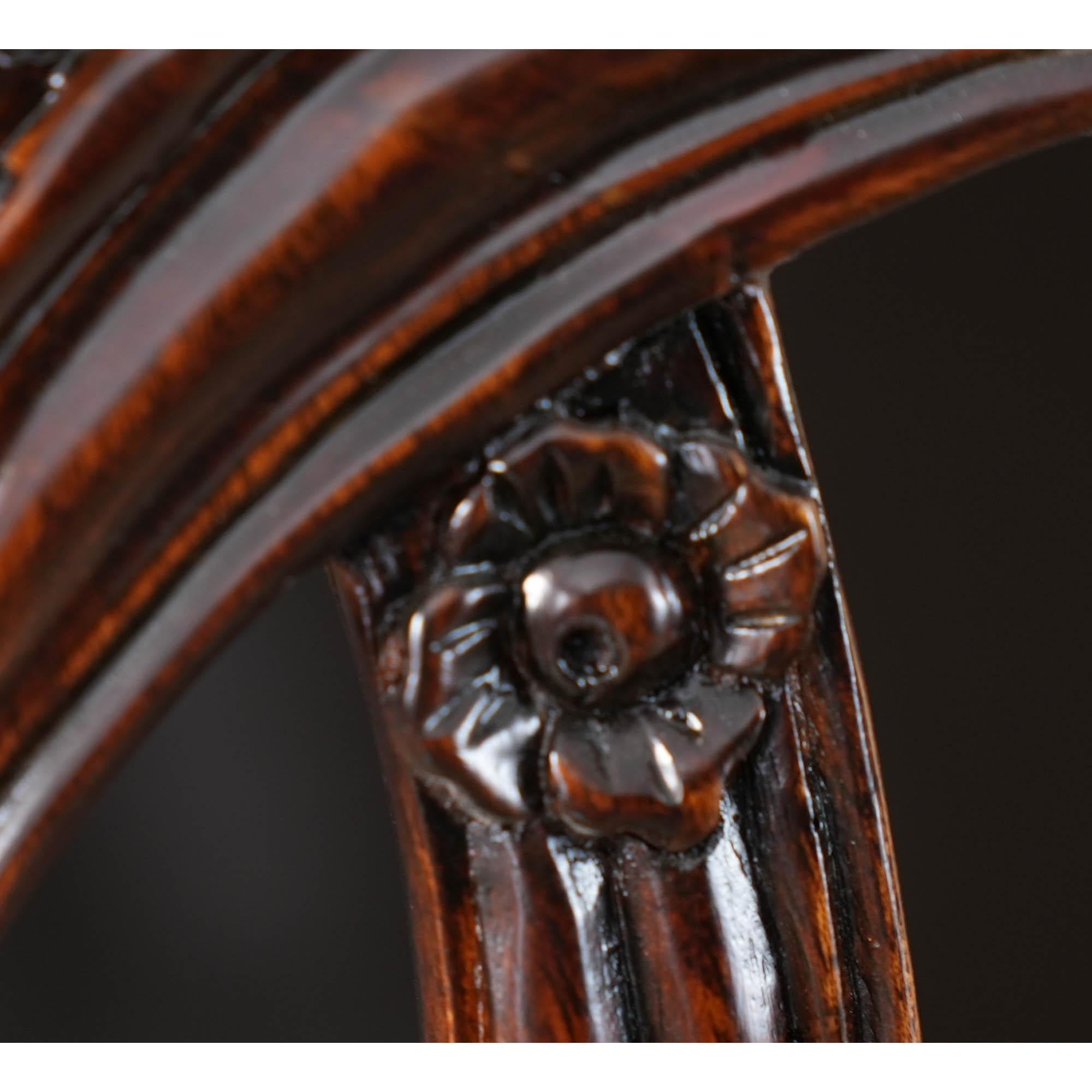 Sedie da pranzo con schienale a trifoglio, set da 10 in vendita 2