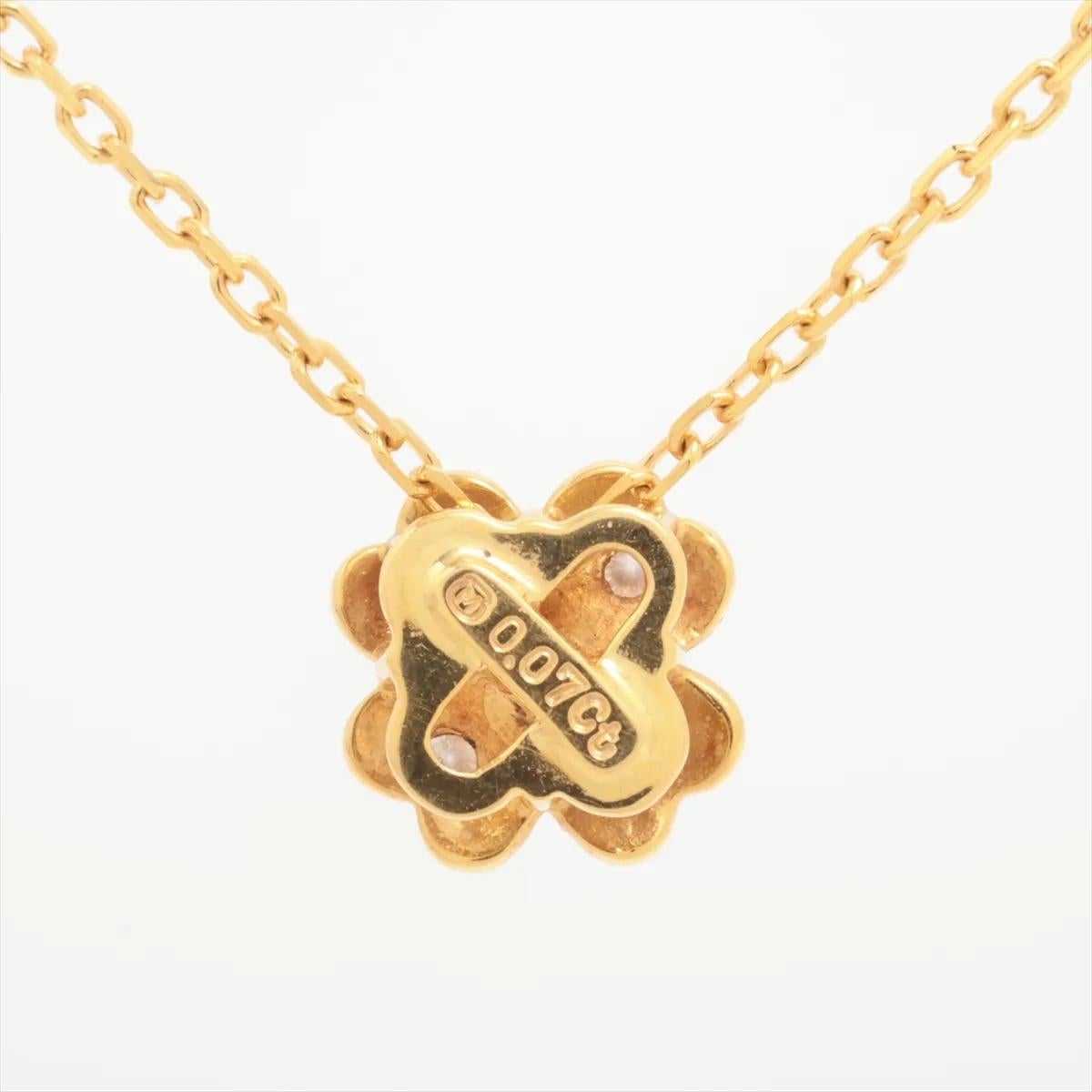 Taglio rotondo Collana con diamanti a forma di trifoglio in vendita