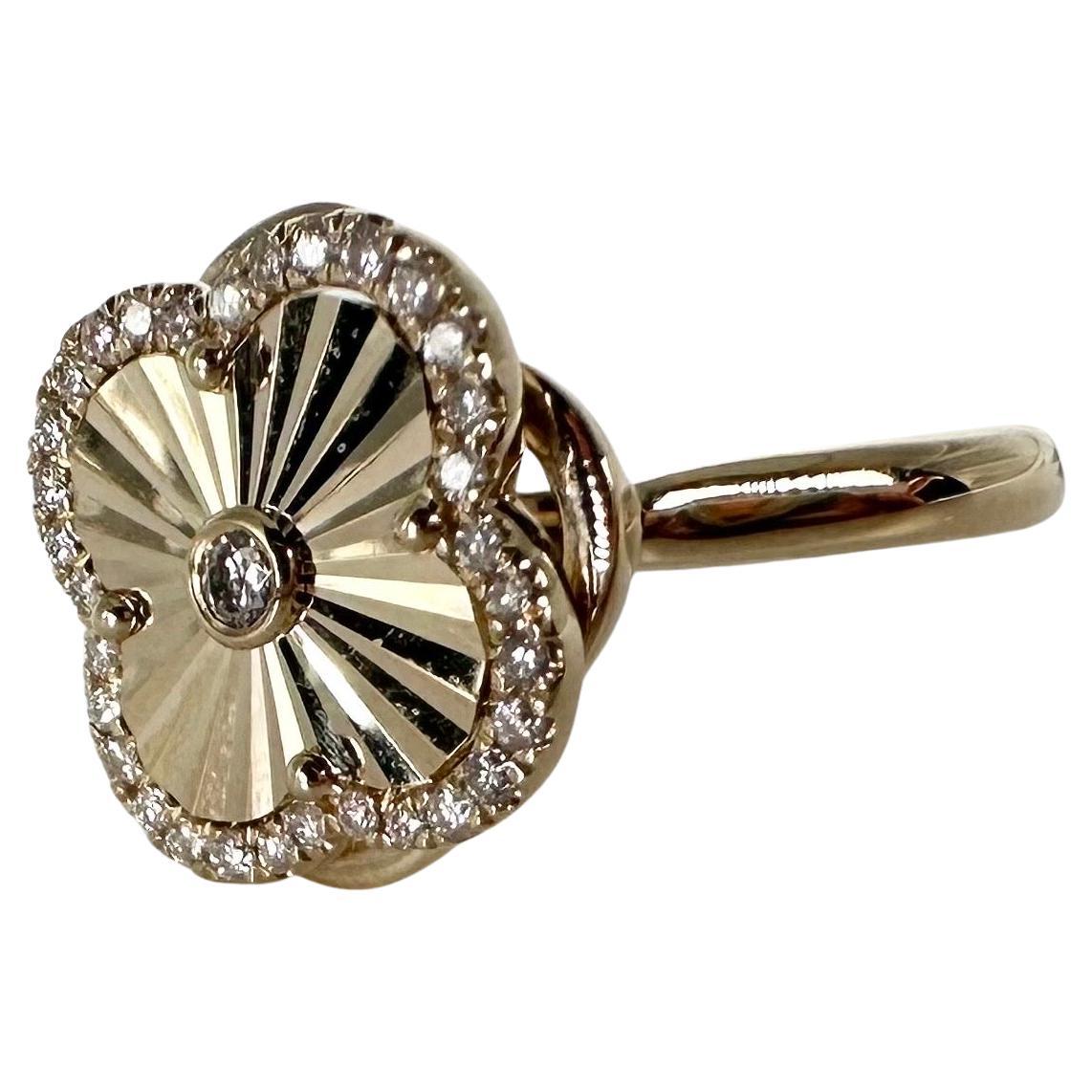 Clover Diamond ring 14KT gold lucky diamond ring irish clovers For Sale
