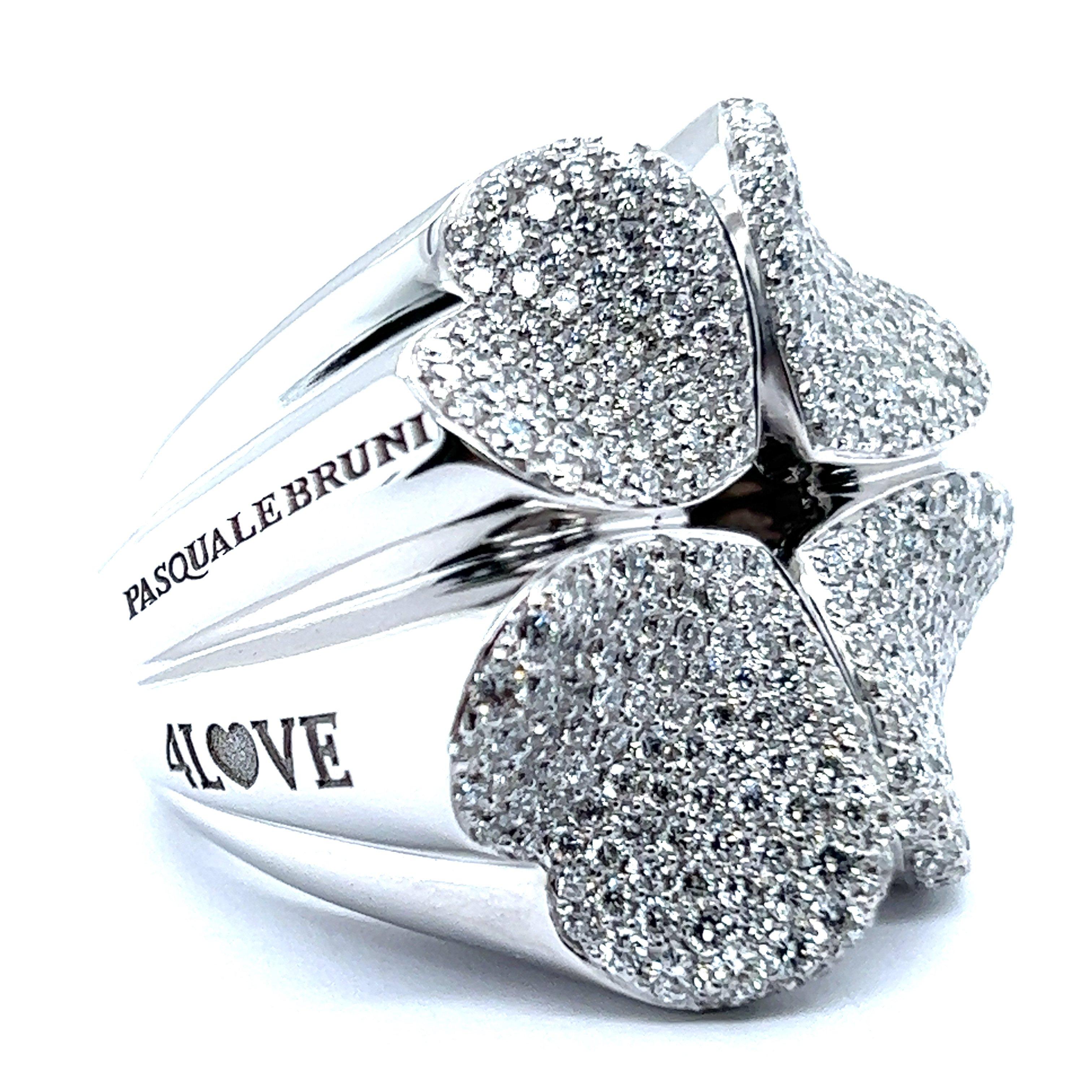 Watch out, this radiant diamond ring in 18 Karat white gold by Pasquale Bruni is about to steal your heart!

Pasquale Bruni is an esteemed Italian jewelry company that was founded in 1968 and is based in Valenza, a city known for its rich heritage