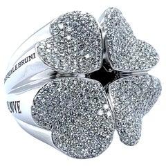 Clover Diamond Ring in 18 Karat White Gold by Pasquale Bruni