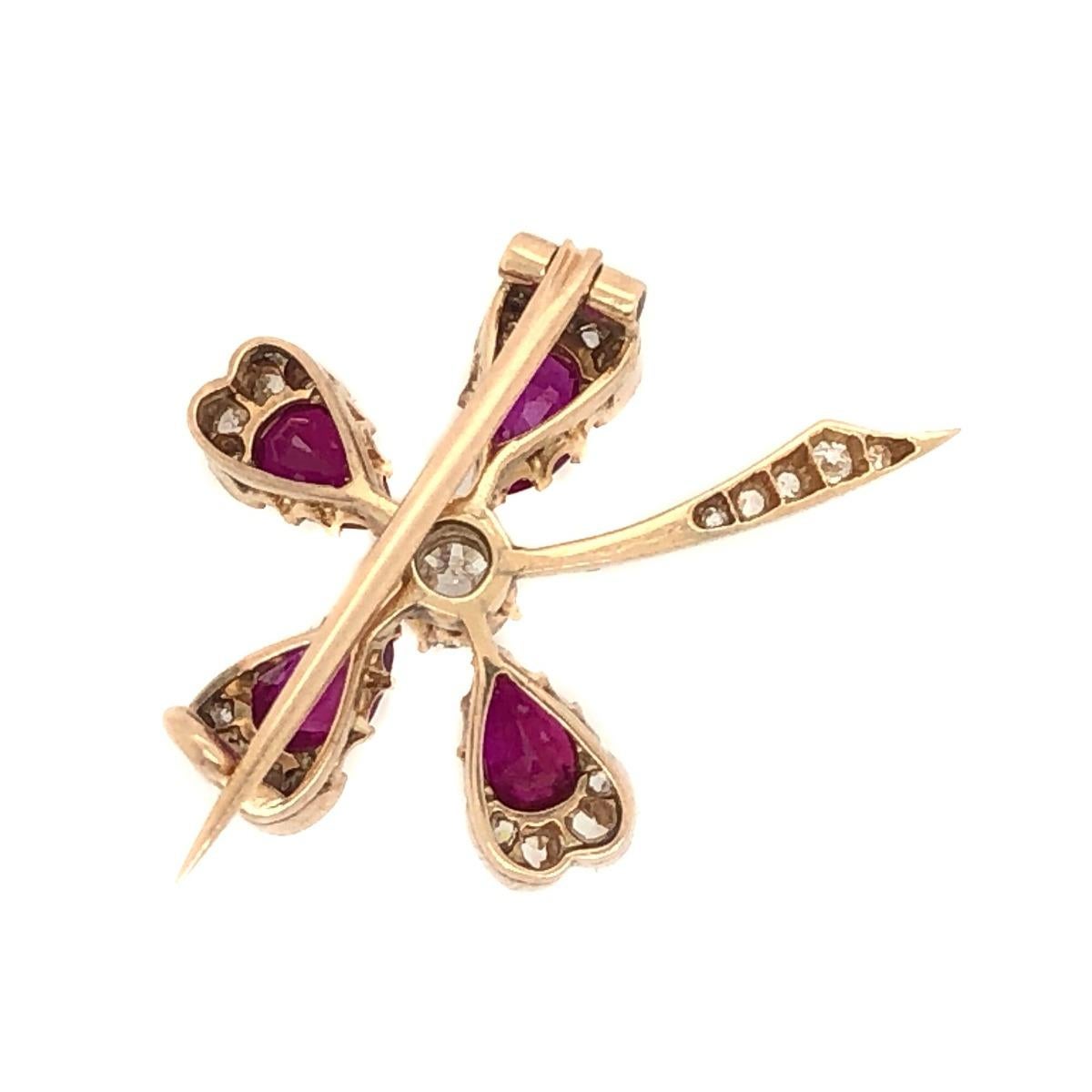 Clover Diamond Ruby Antique Brooch In Excellent Condition For Sale In New York, NY