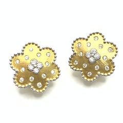 Clover Pattern Flower Shape Vermeil Earrings