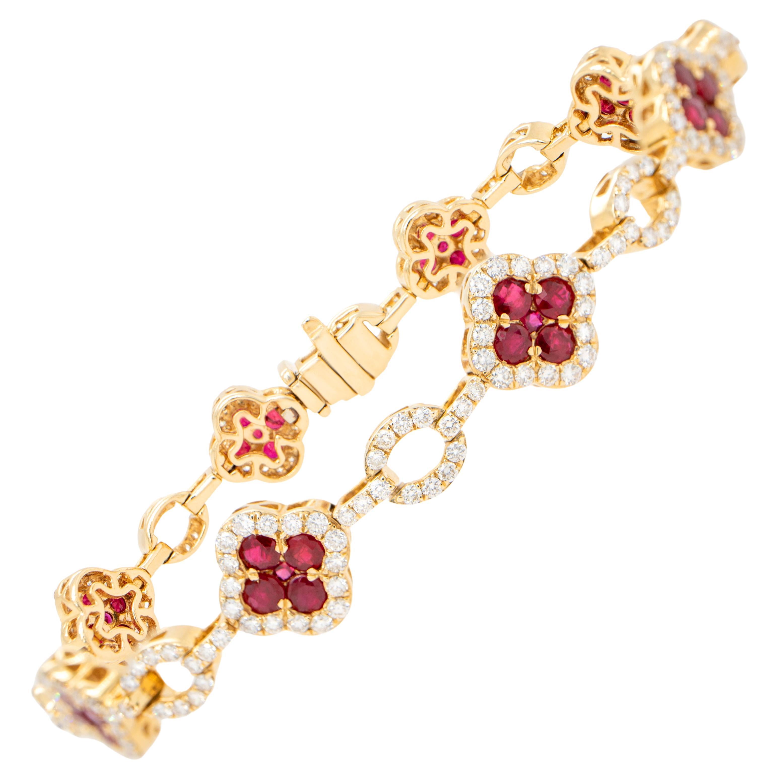 Clover Ruby Bracelet Diamond Links 5.45 Carats 18K Yellow Gold For Sale