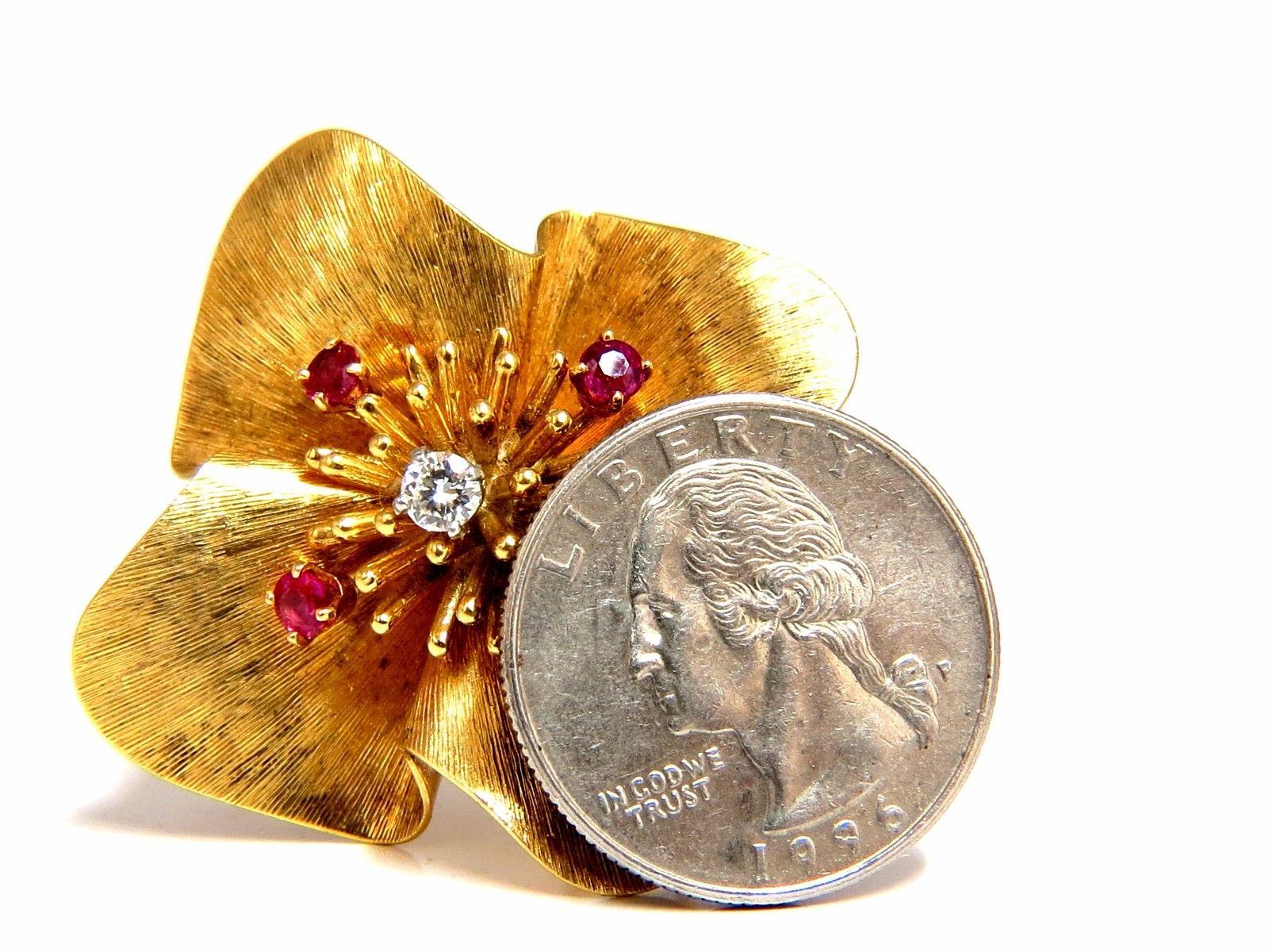 Round Cut Clover Ruby Diamonds Brooch Pin 14 Karat Vintage