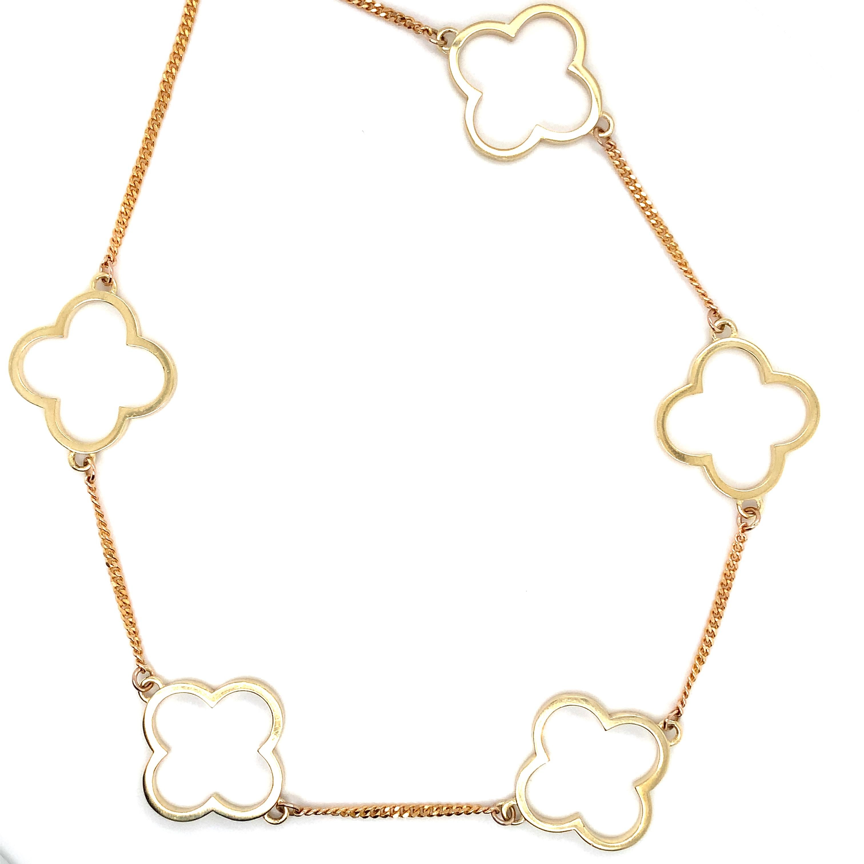 Collier chaîne art déco en forme de trèfle en or jaune 9 carats Neuf - En vente à London, GB