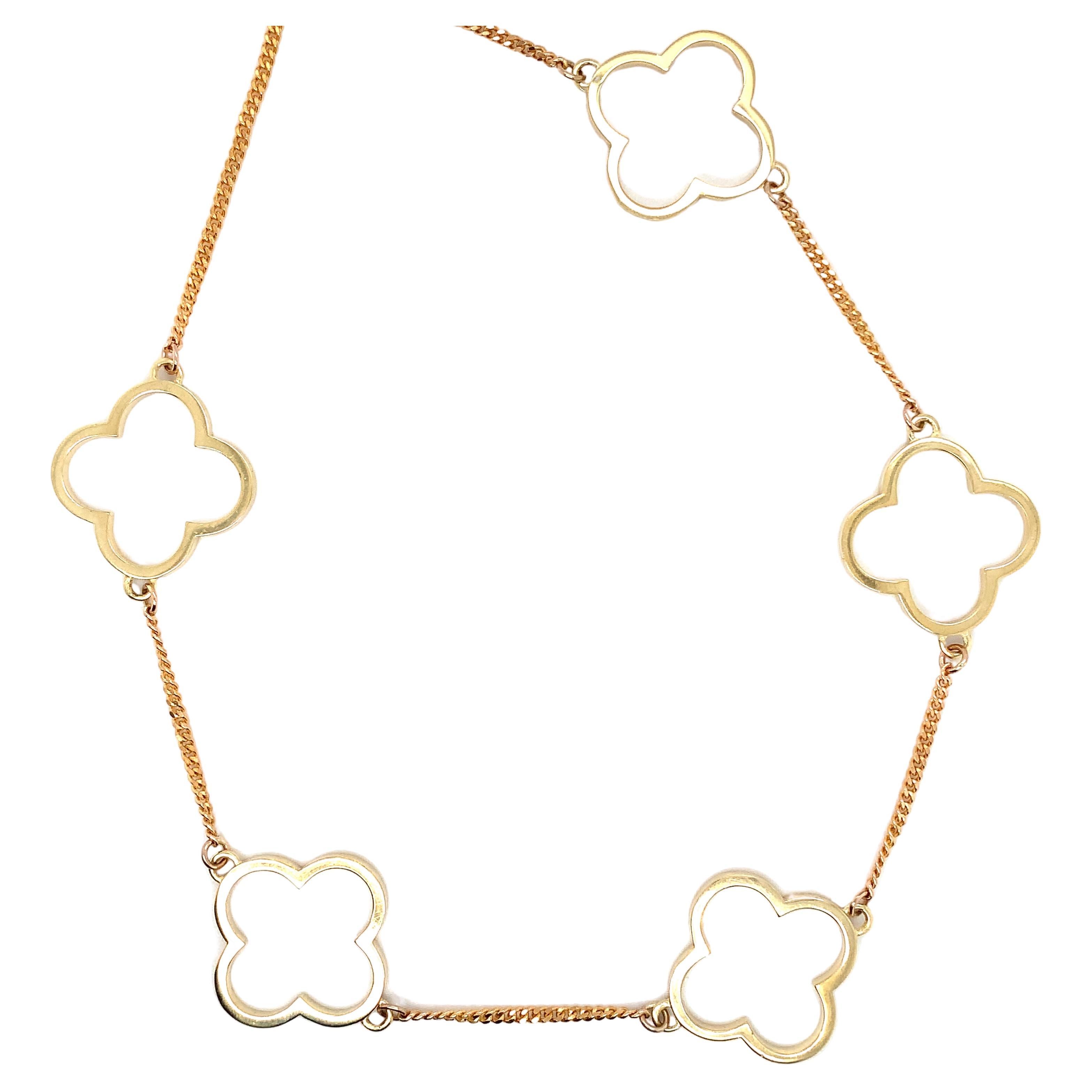 Collier chaîne art déco en forme de trèfle en or jaune 9 carats en vente