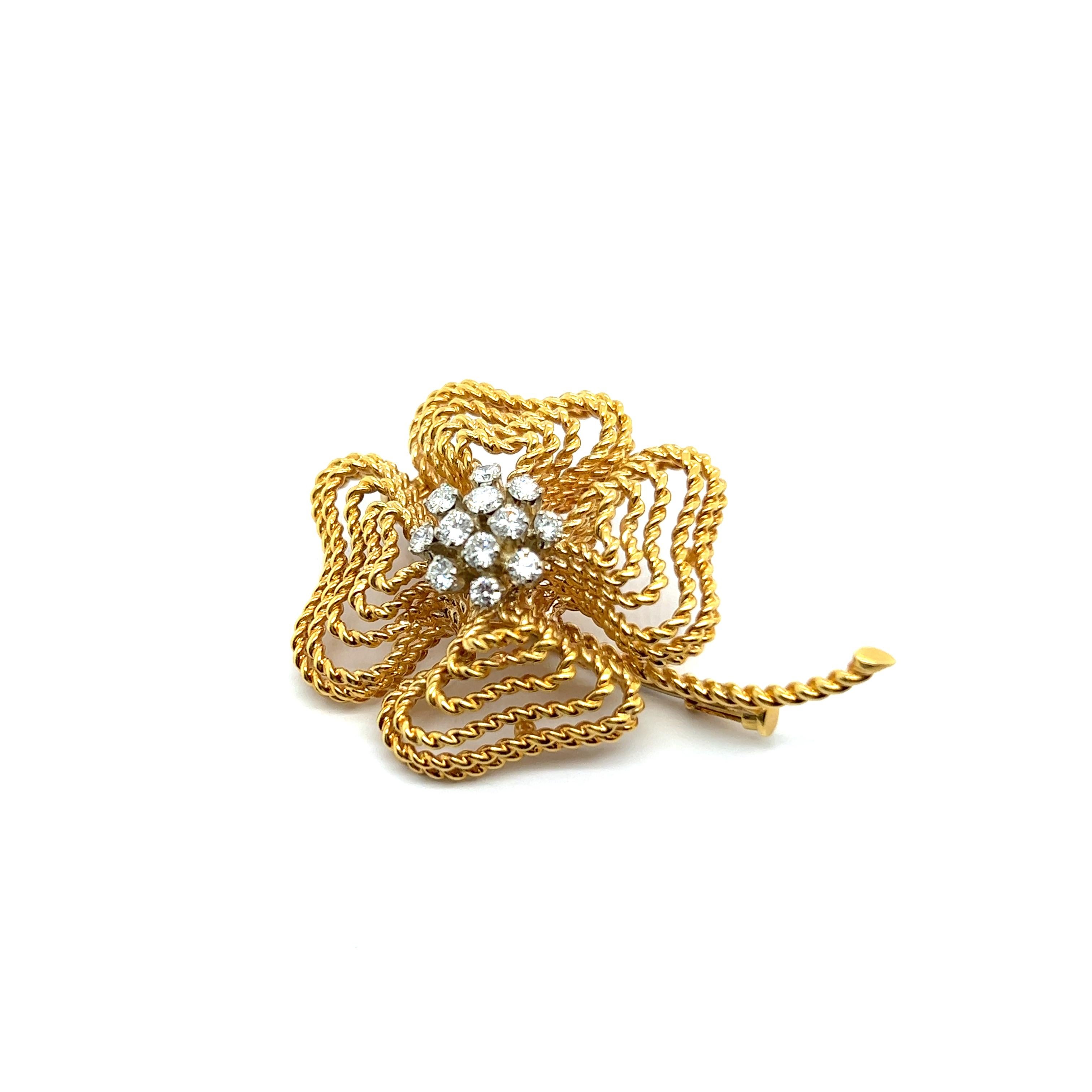 Brilliant Cut Clover Brooch with Diamonds in 18 Karat Yellow and White Gold For Sale