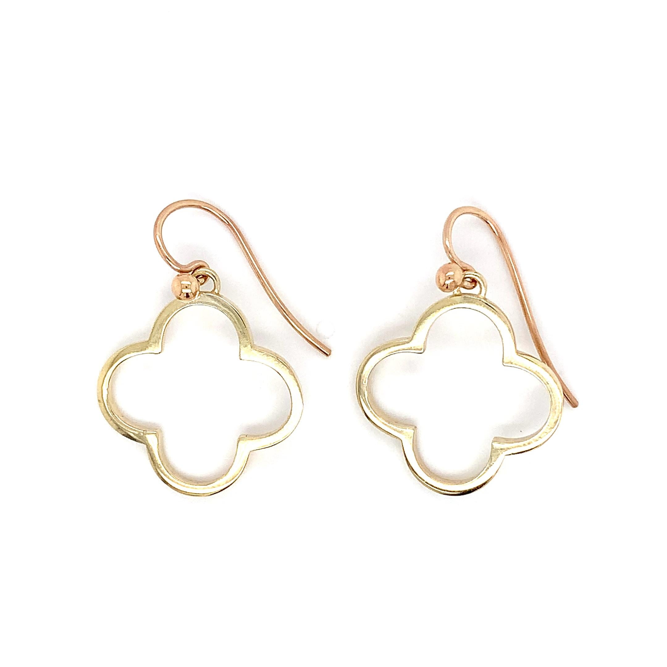 Ensemble boucles d'oreilles pendantes et collier en forme de trèfle en or jaune 9 carats en vente 4