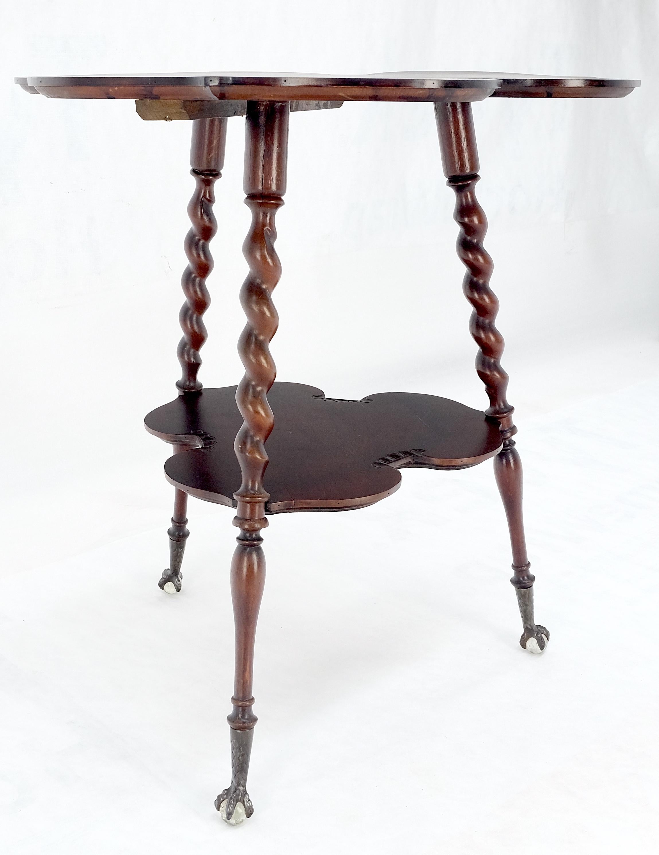 19th Century Cloverleaf Motif Carved Mahogany Claw Feet Twisted 