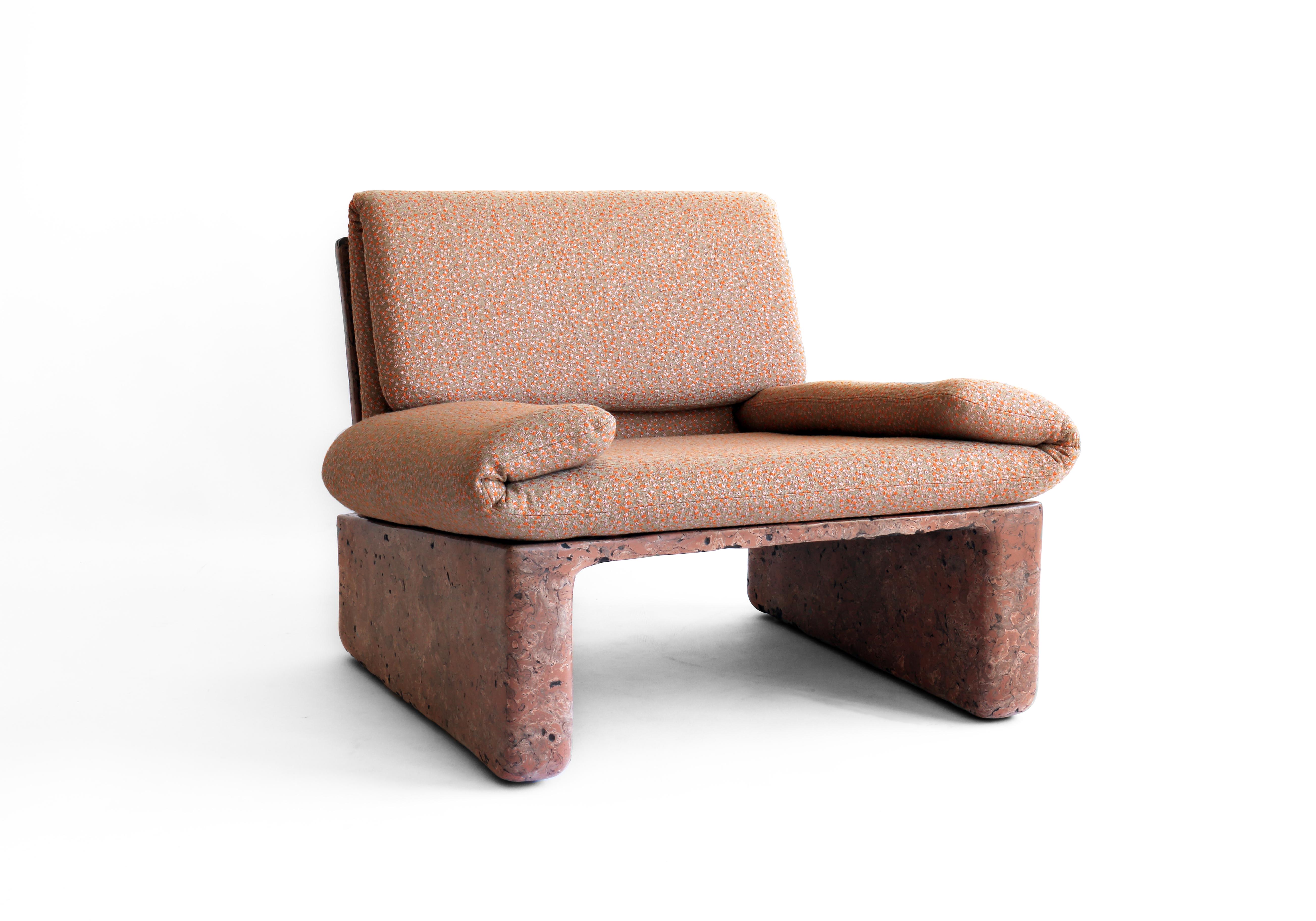 Club chair is presented by Volume Gallery

The club chairs by Ross Hansen are comfortable seating elements upholstered in Raf Simmons Kvadrat fabric.
 