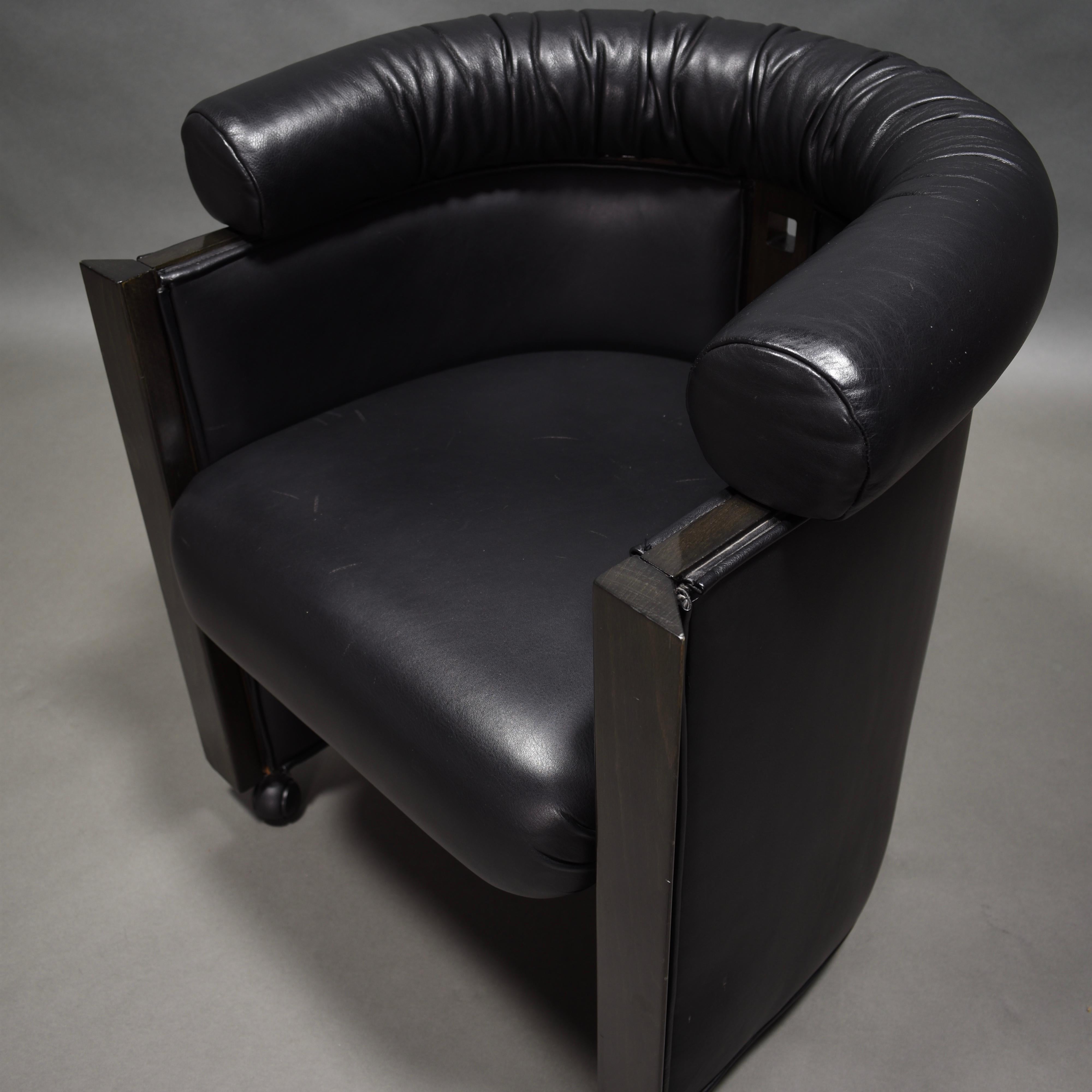 Mid-Century Modern Club Chair in Leather and Ebony by Umberto Asnago for Giorgetti, Italy, 1980s