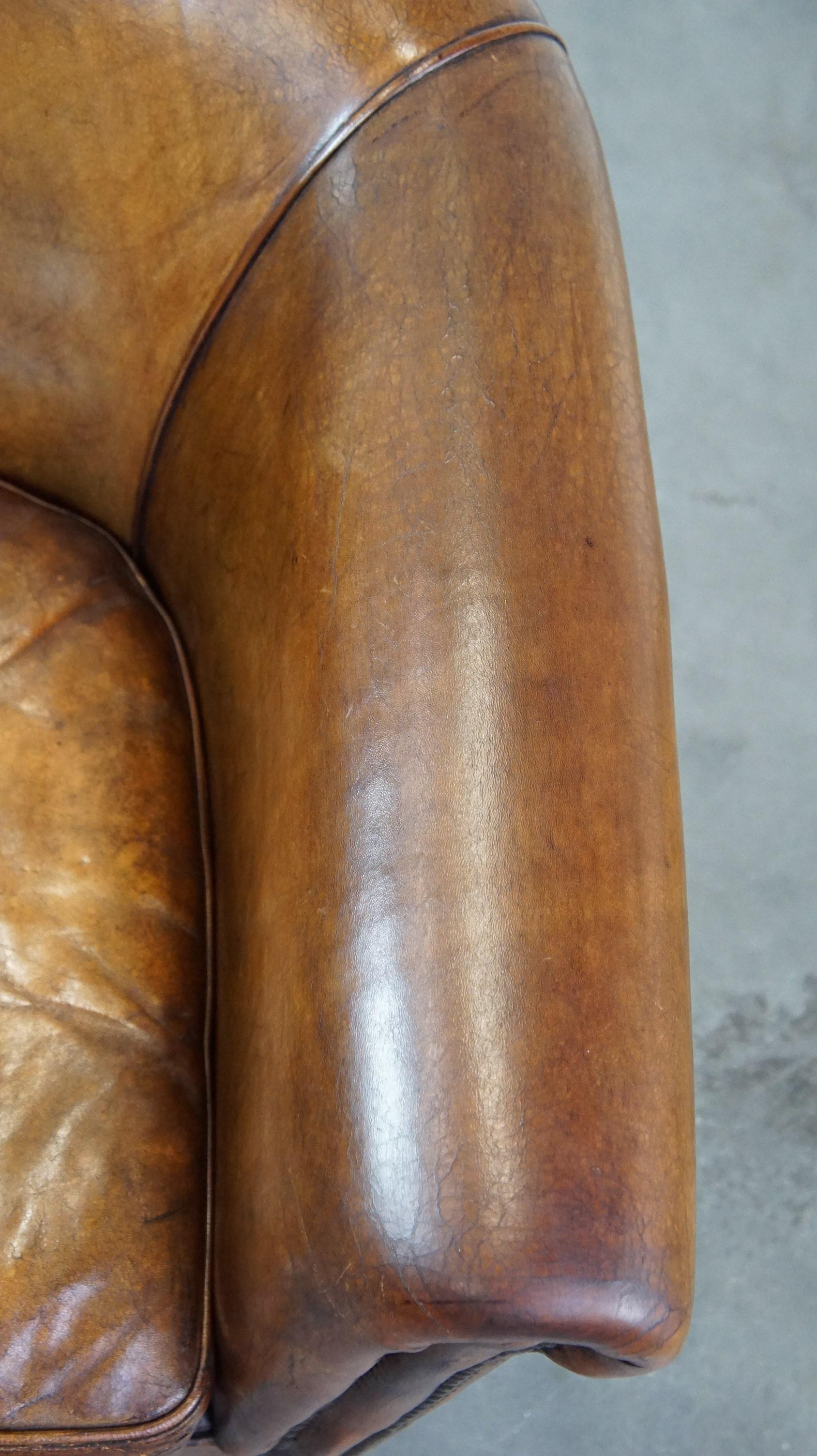 Club chair made of sheepskin leather with the most beautiful colors For Sale 2