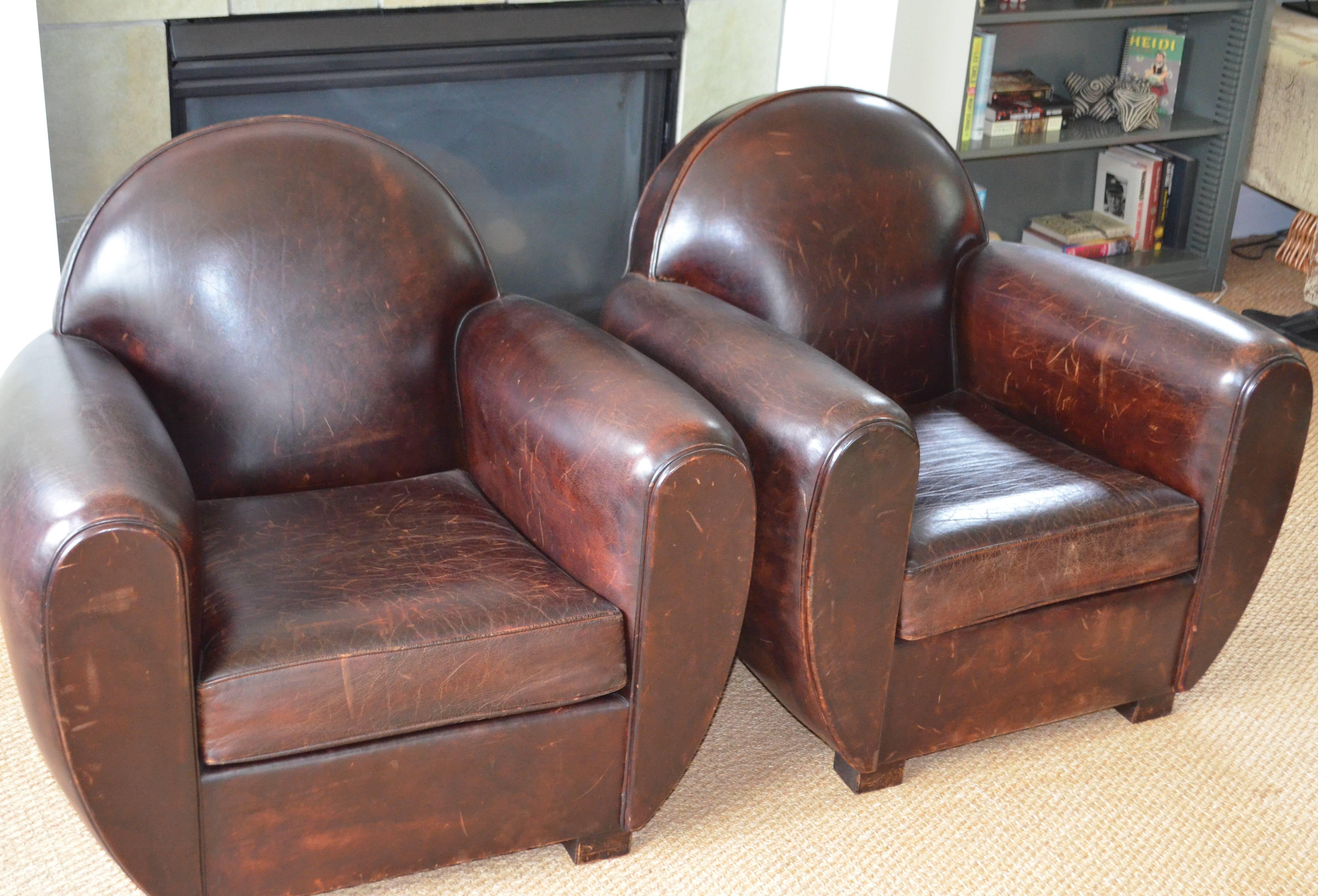 Club Chair of Leather from France, circa 1960 For Sale 4