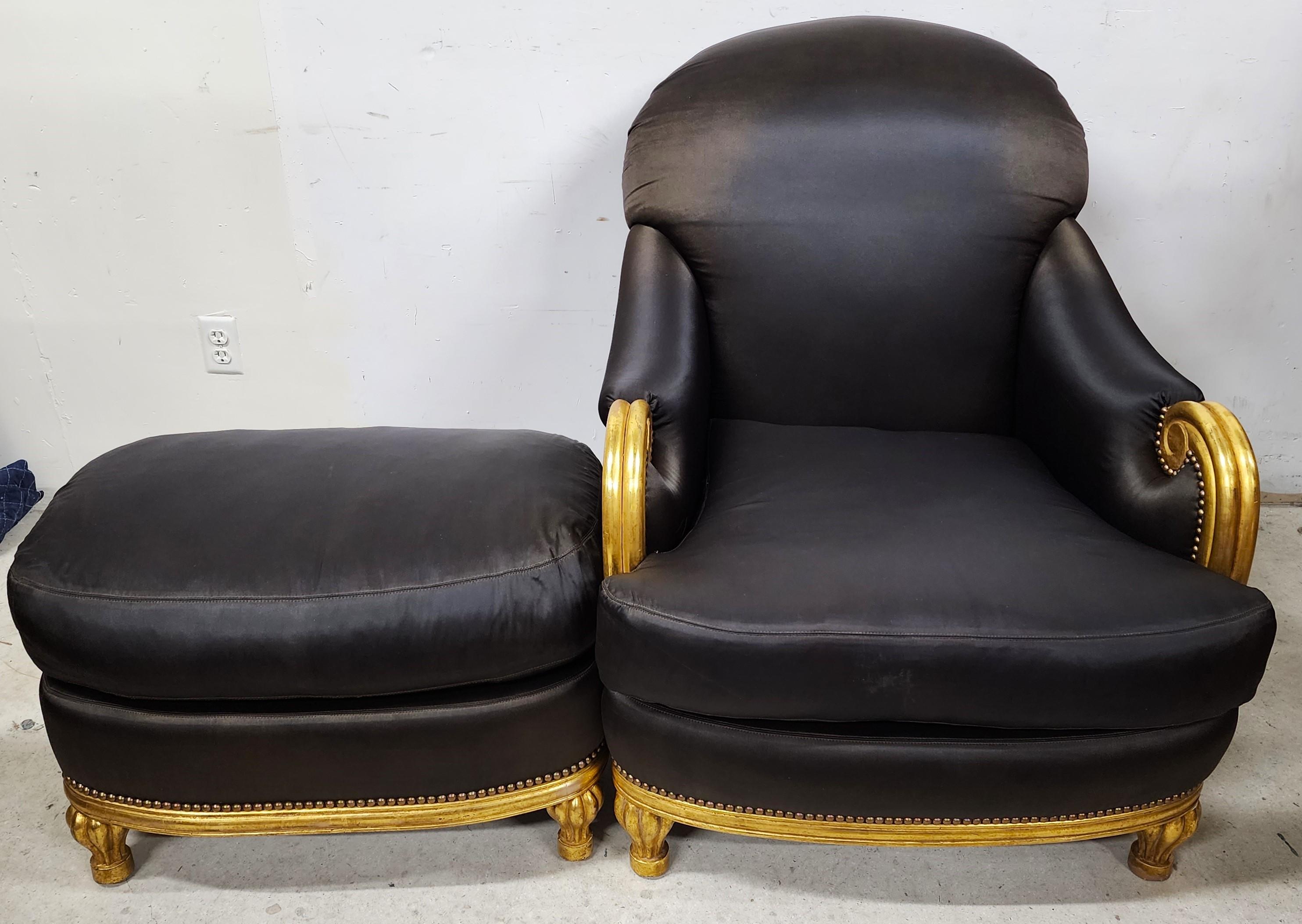Art déco Club Chair & Ottoman Finition dorée à la feuille d'or en vente
