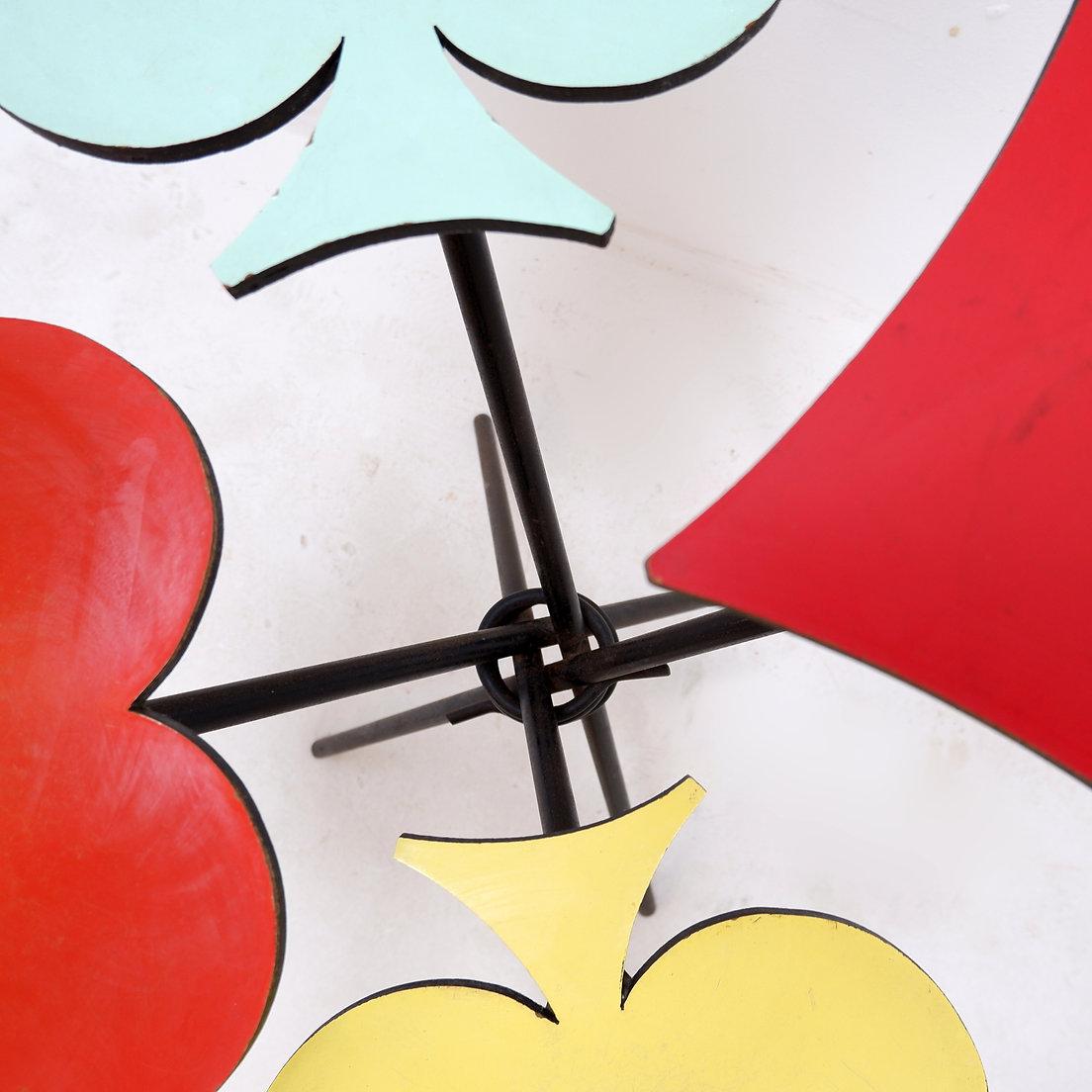 Clubs, spades, hearts, diamonds plant holder - Italy 1960s
Italian Vintage - Side table
Measures :83x80 H: 69 Max H: 86cm 
Material : Iron - Melamine wood
