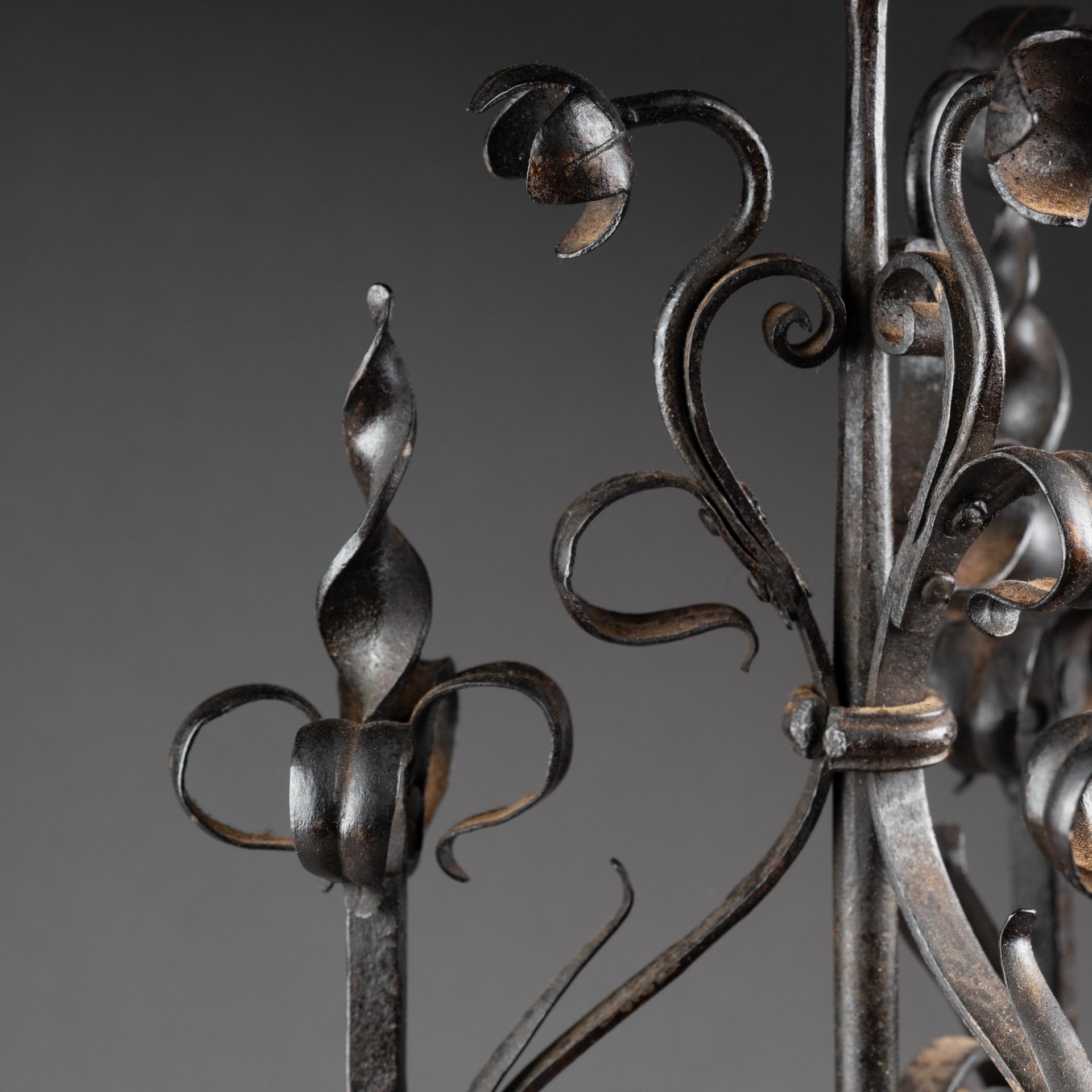 Pozzo dell'hotel Cluny - Riduzione in gesso patinato e ferro battuto, fine XIX secolo. in vendita 1