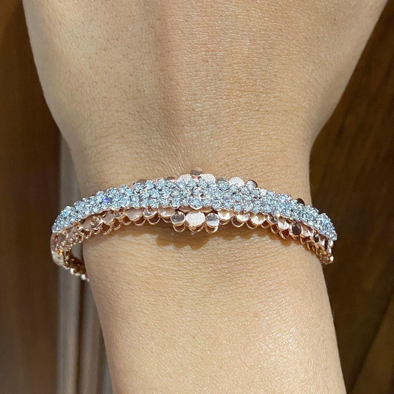 Cluster-Diamant-Armreif aus massivem 14-karätigem Gold (zertifiziert) (Art déco) im Angebot