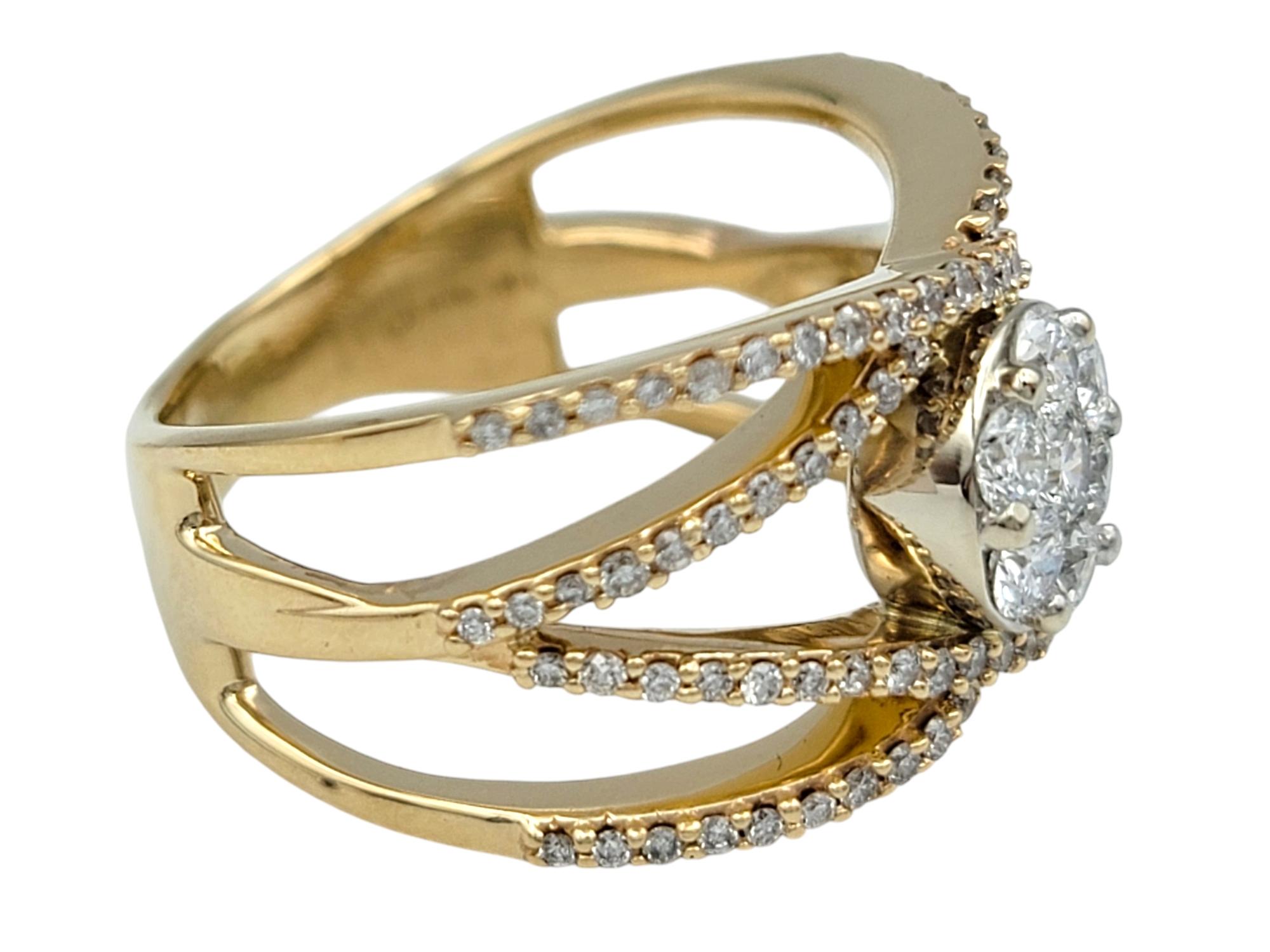 Taille ronde Bague en or jaune 14 carats à diamants croisés et pavés multiples en vente