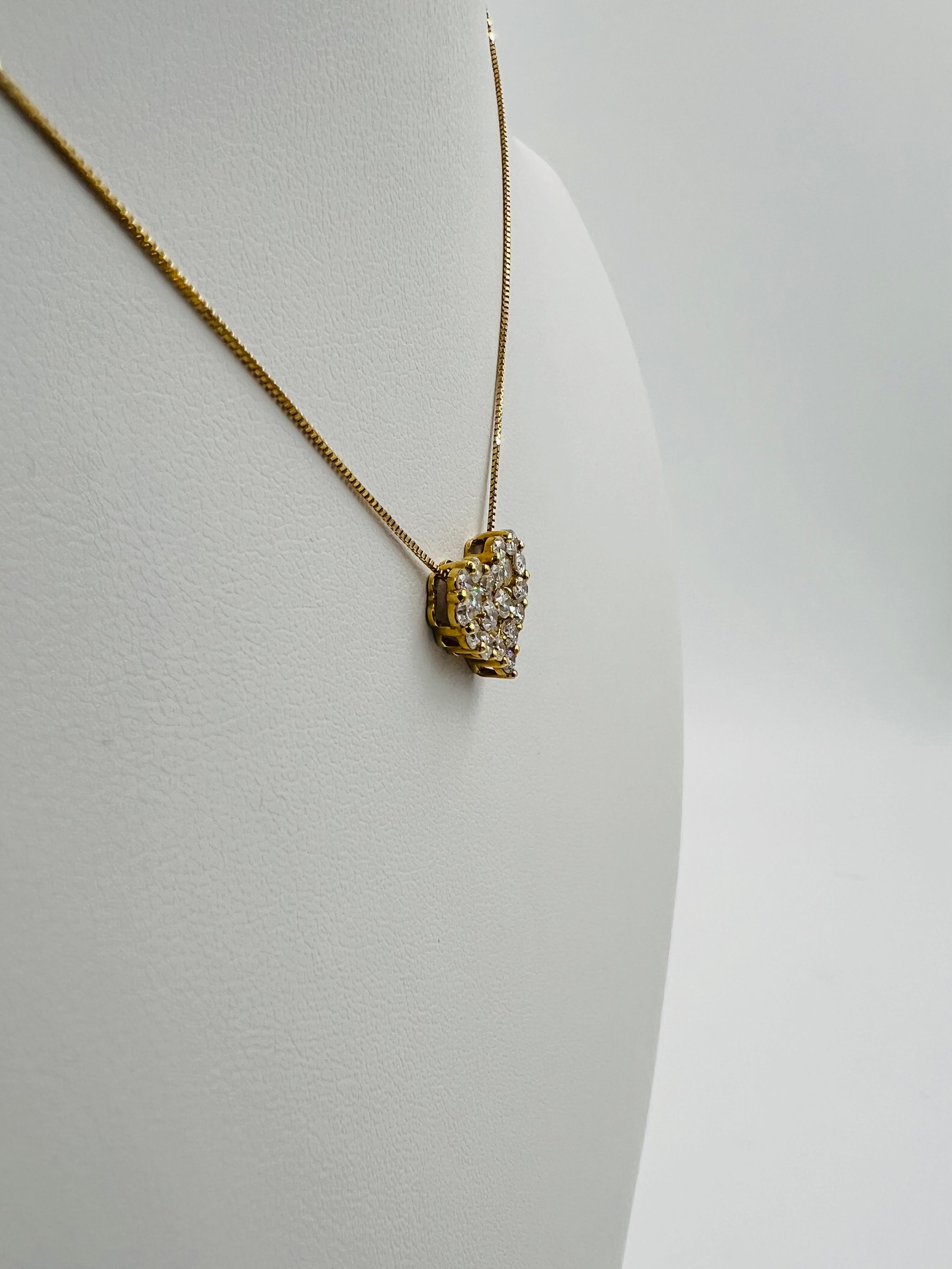 Cluster Diamond Heart 18k Yellow Gold Pendant Necklace In Good Condition For Sale In Los Angeles, CA