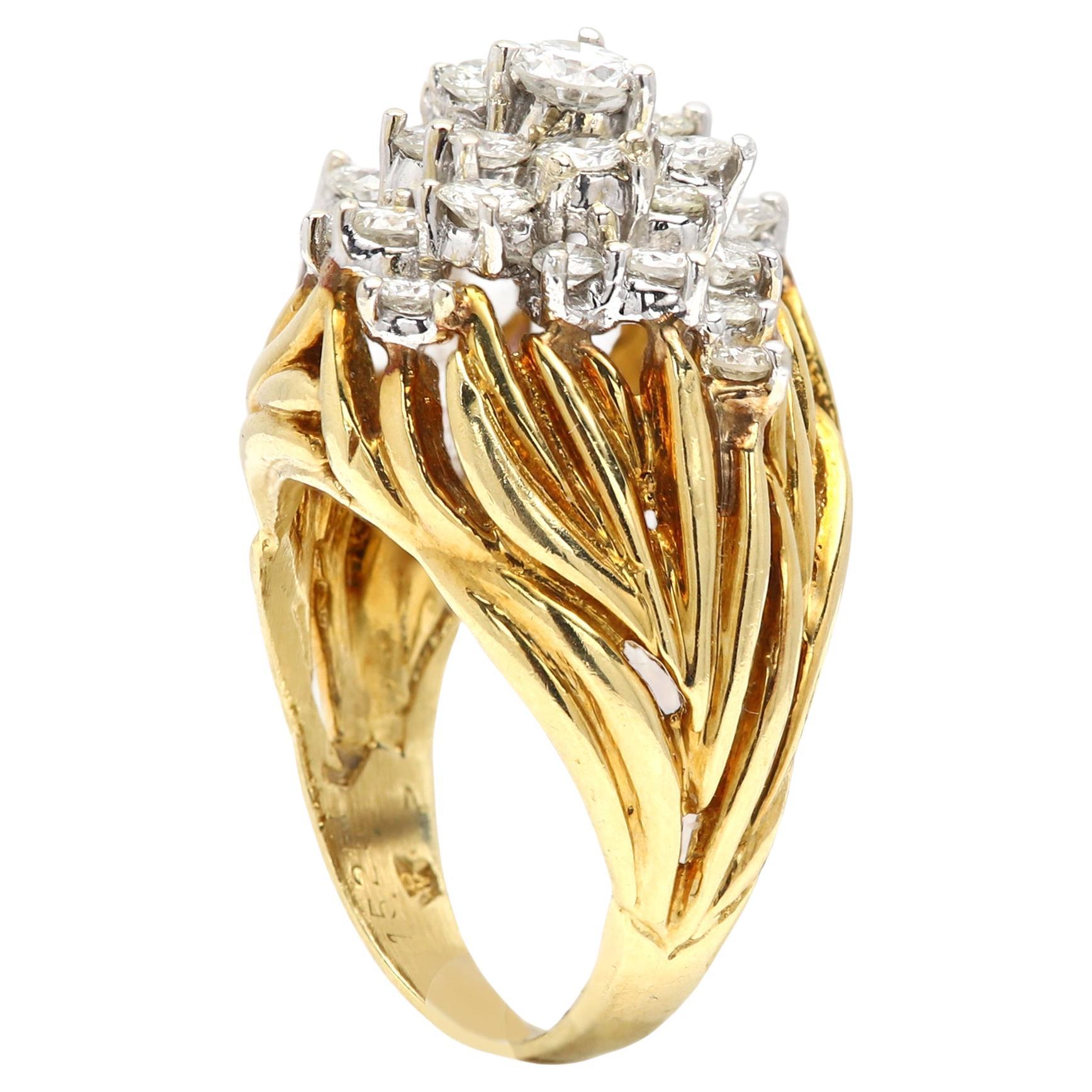 Cluster Diamond Ring 18 Karat Yellow Gold Natural Diamonds Vintage