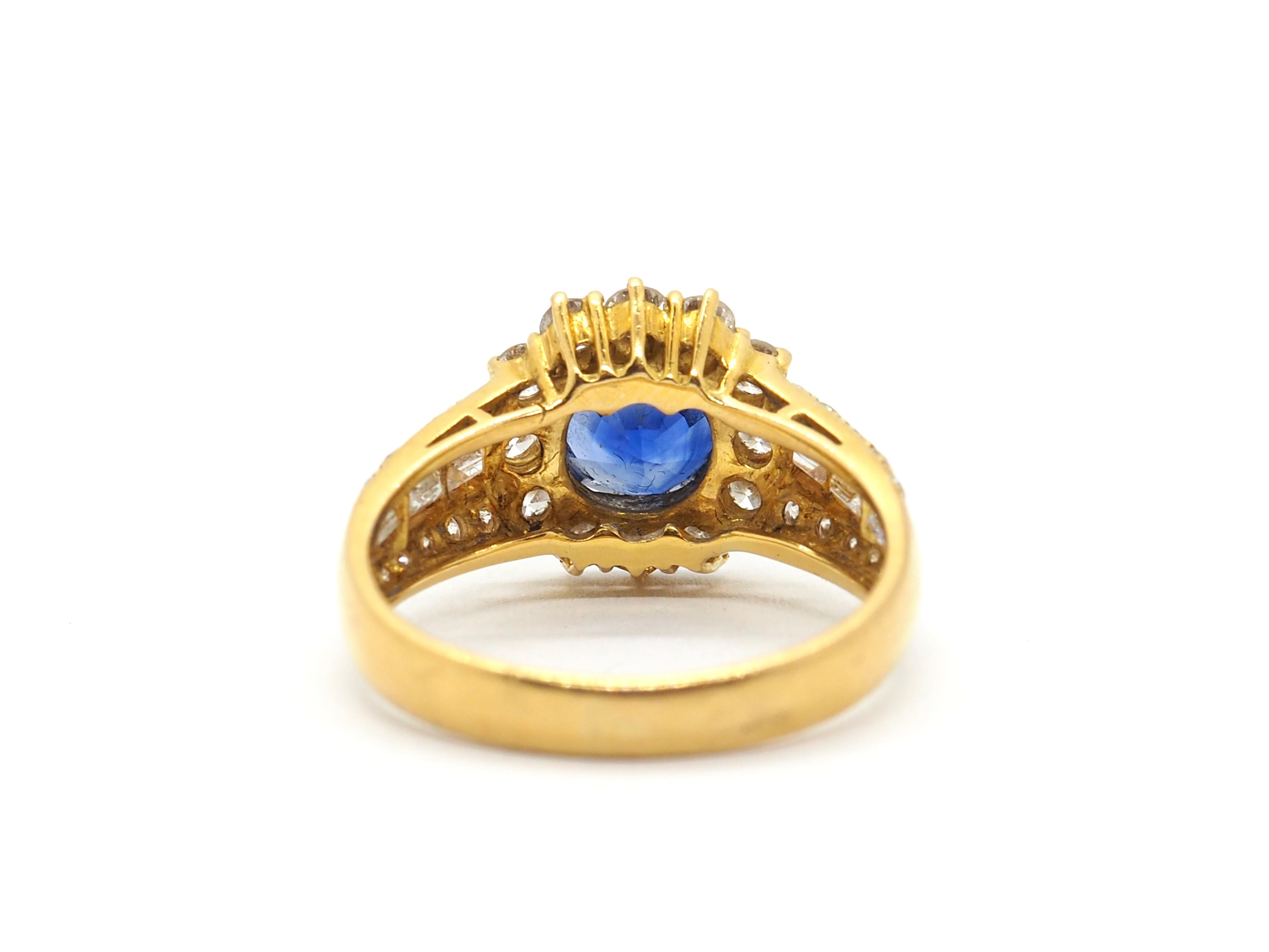 Women's Cluster Diamond Sapphire Ring 18 Karat Yellow Gold For Sale