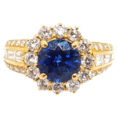 Cluster Diamond Sapphire Ring 18 Karat Yellow Gold