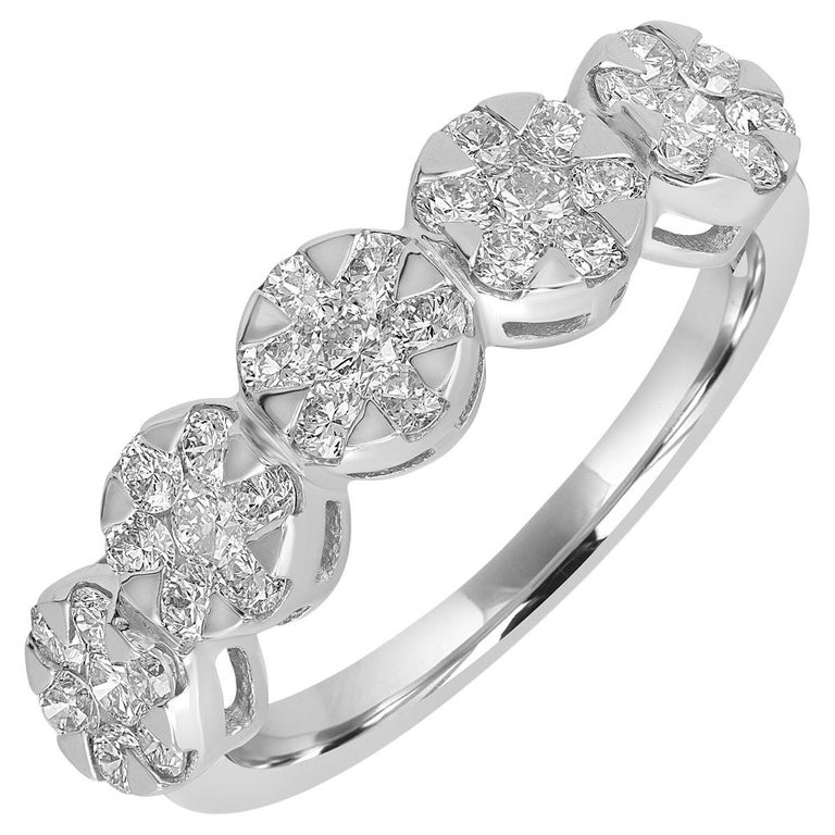 Anello a fascia con solitario di diamanti a grappolo in oro bianco