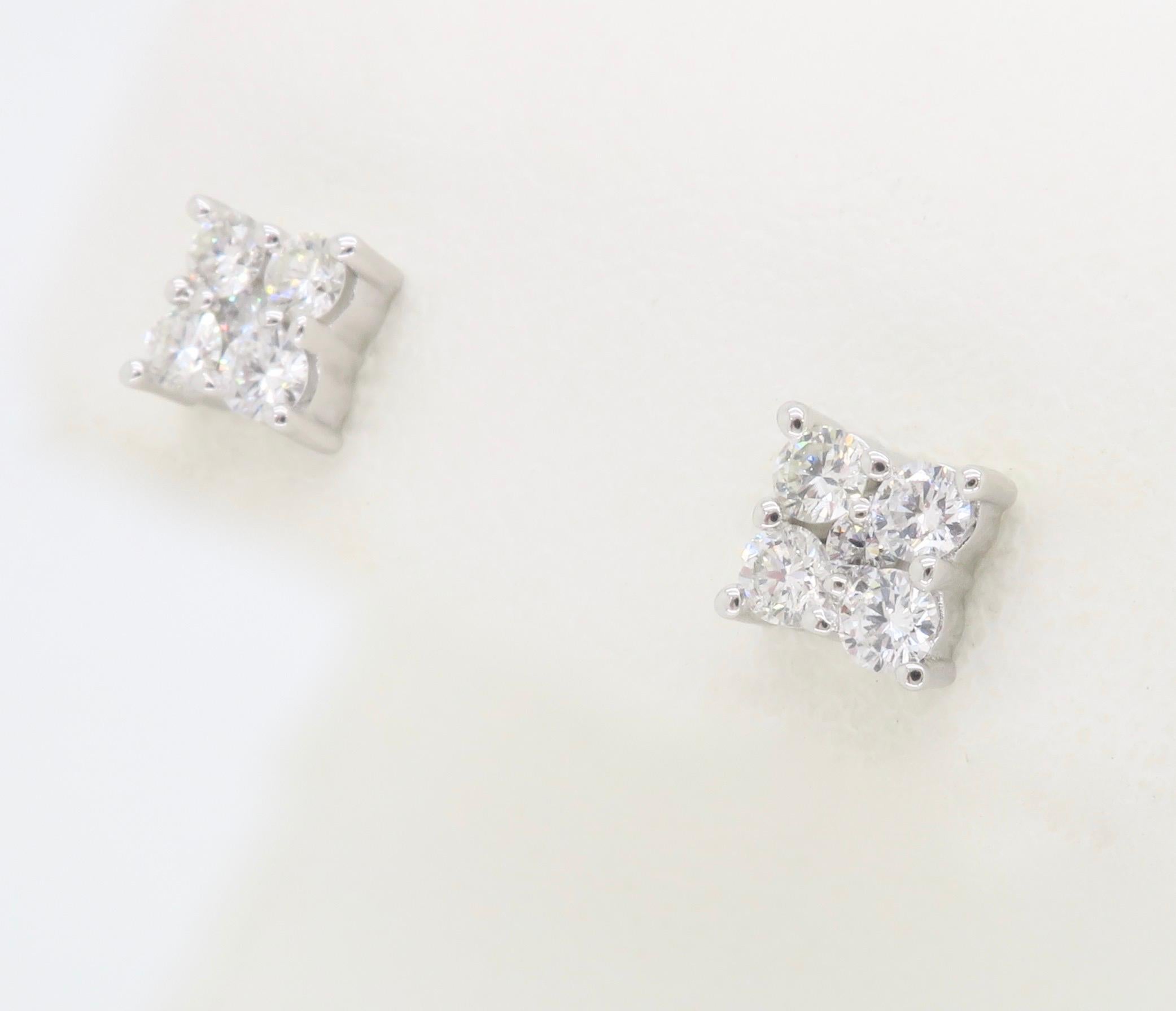 Round Cut Cluster Diamond Stud Earrings For Sale