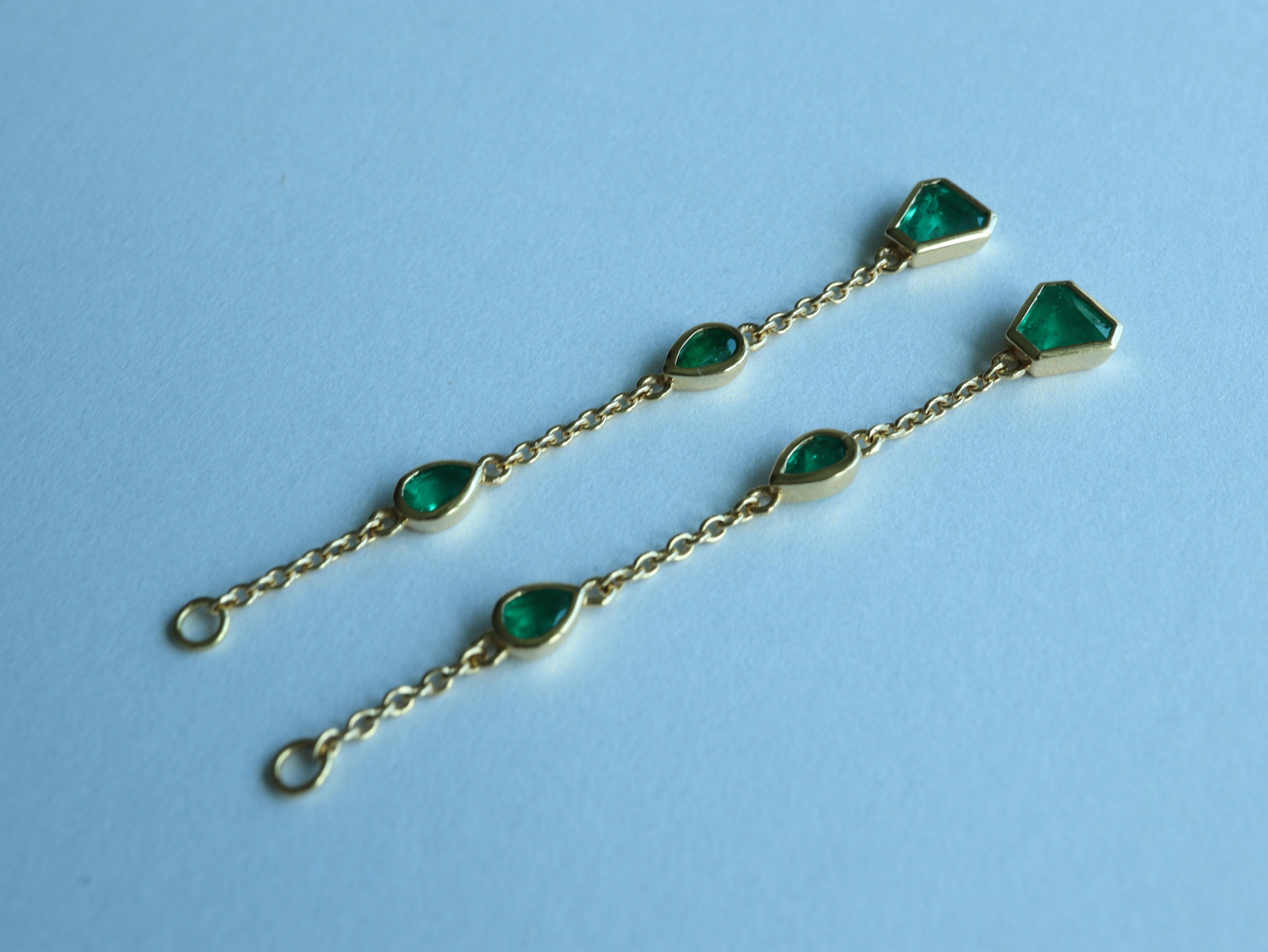 Cluster Drop Colombian Emerald Earring Enhancer in 18k yellow Gold For Sale 3
