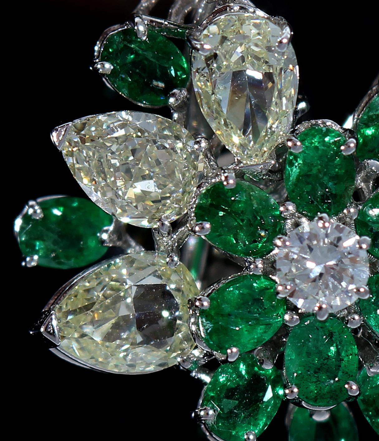 Cluster Earring, with Diamonds Total Carat 8.98 Ct, Emeralds Total Carat Ct 4.90 For Sale 10