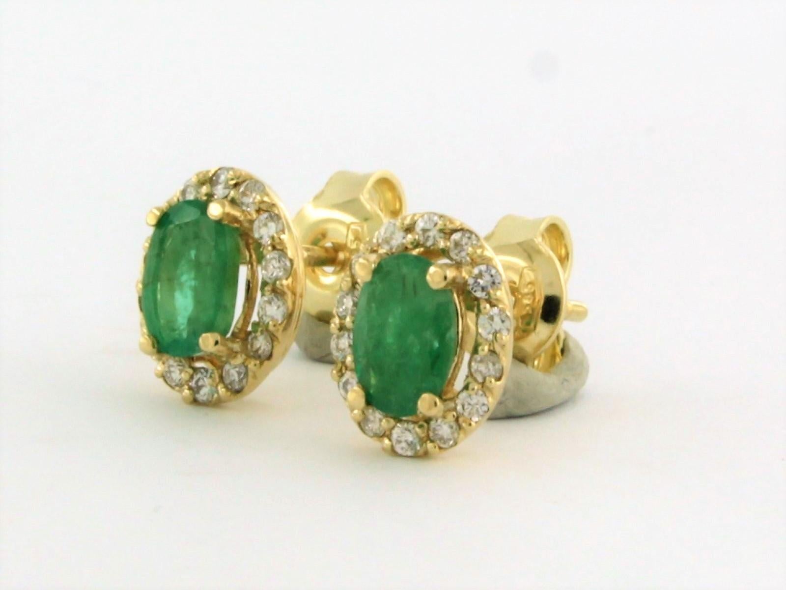 Women's Cluster earrings studs set with emerald and diamonds 14k yellow gold For Sale