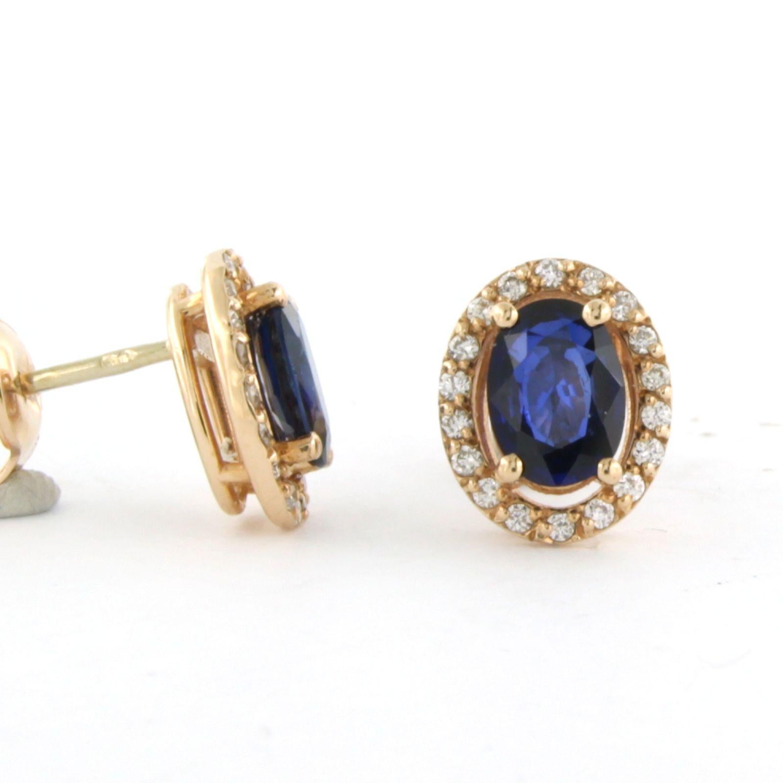 Cluster Earrings with sapphire and brilliant cut diamonds up to 0.20ct 14k gold In New Condition For Sale In The Hague, ZH