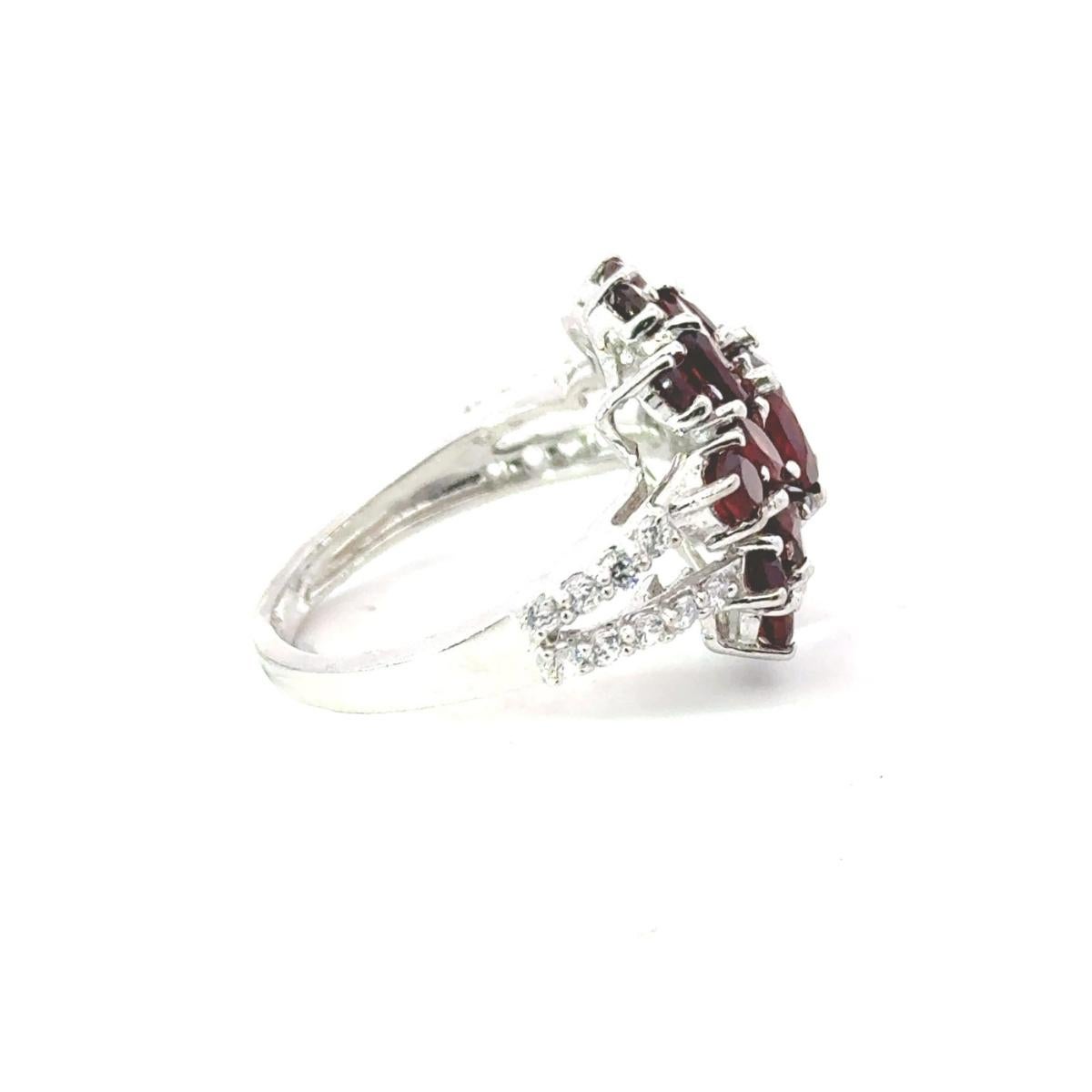 For Sale:  Cluster Garnet Cocktail Ring in Red Gemstone Vintage Ring Gift for Mom in Silver 7