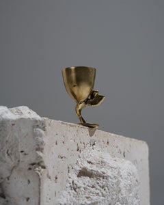 Cluster Graal brass egg cup n°5
