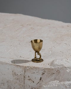 Cluster Graal brass egg cup n°6