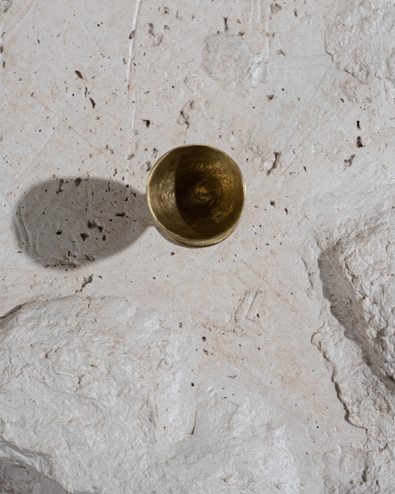 Cluster Graal Messing Eierbecher n°6 (21. Jahrhundert und zeitgenössisch) im Angebot