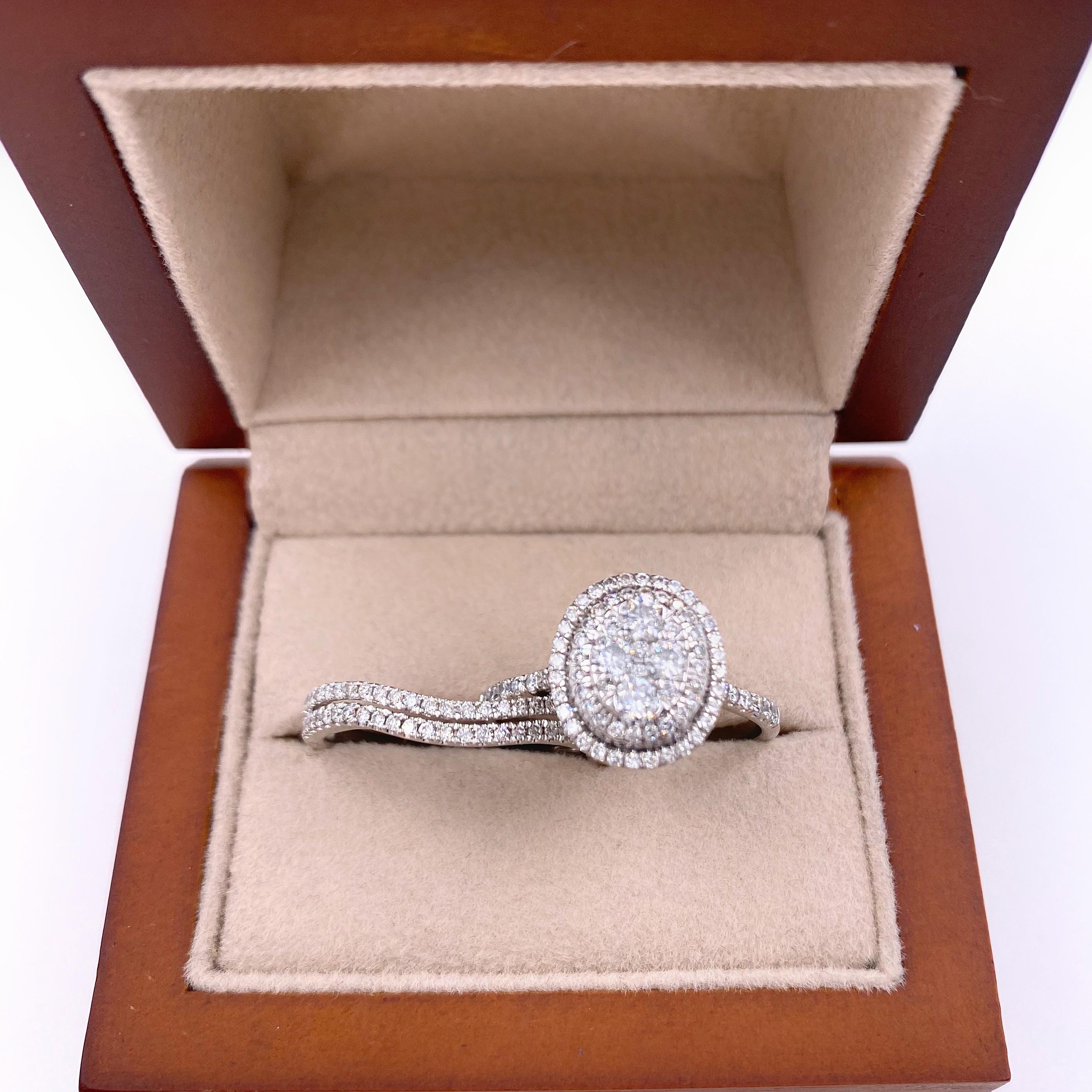 Women's or Men's Cluster Halo Diamond Engagement Ring Wedding Set 1.28 Carat