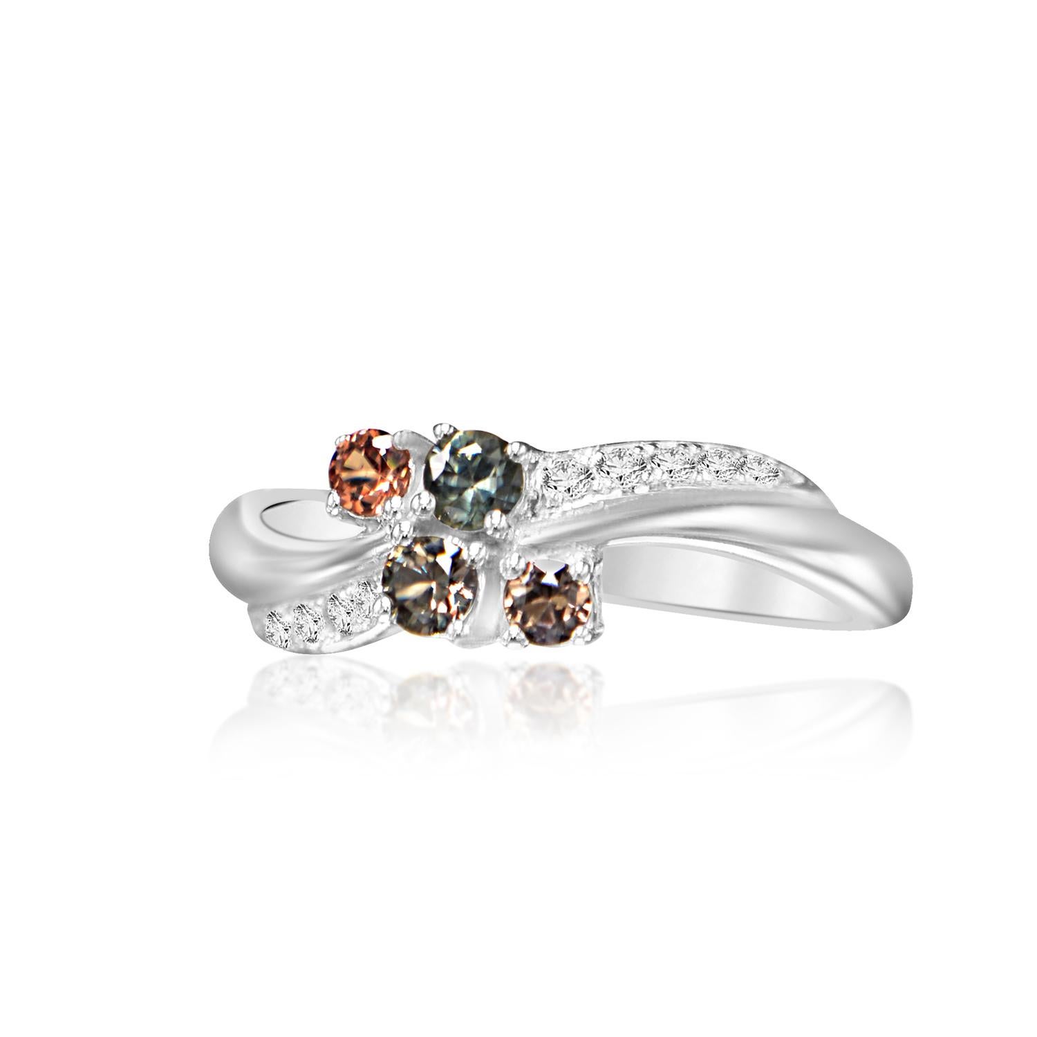 Cluster-Ring aus 18 Karat Weißgold mit Montana-Saphir und Diamant im Angebot 1