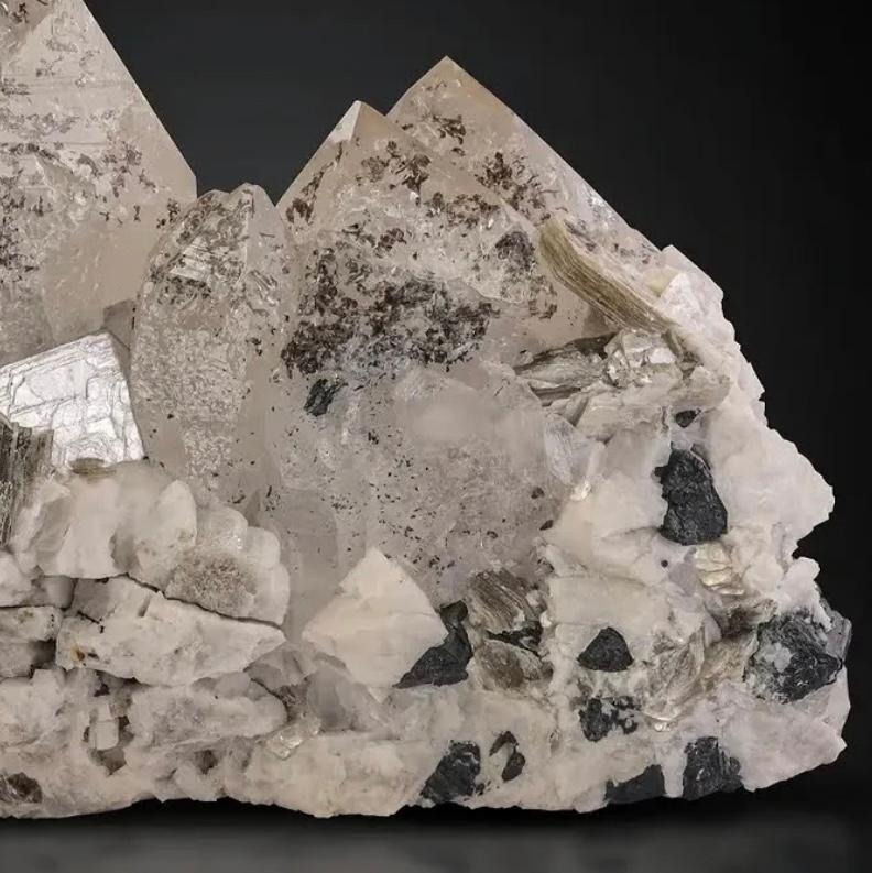 Product Information:

Specimen Type: Quartz with Apatite and Schorl 

Weight: 1729 grams

Dimension: H: 11.5 x W: 15.7 x D: 9 cm

Origin: Skardu District, Gilgit Baltistan Province, Pakistan

Treatment: None

Description: 

This stunning Glassy