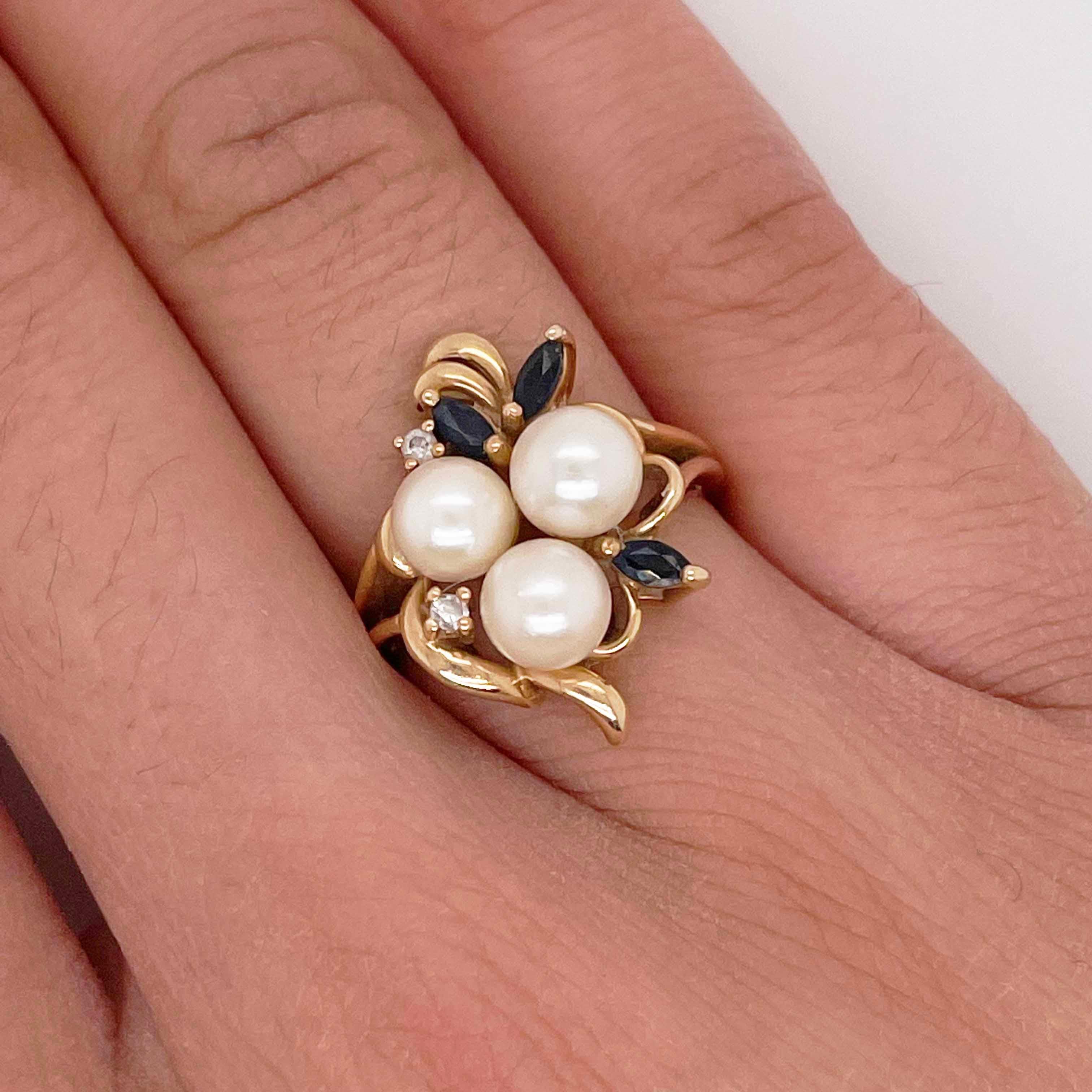 Round Cut Cluster Pearl Ring with Sapphires, 14K Yellow Gold Akoya Pearl For Sale